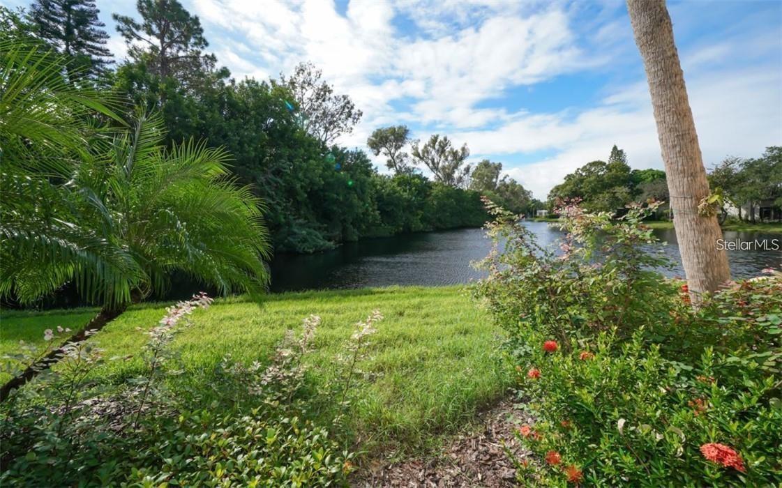 Image 16 of 25 For 183 Pineneedle Drive