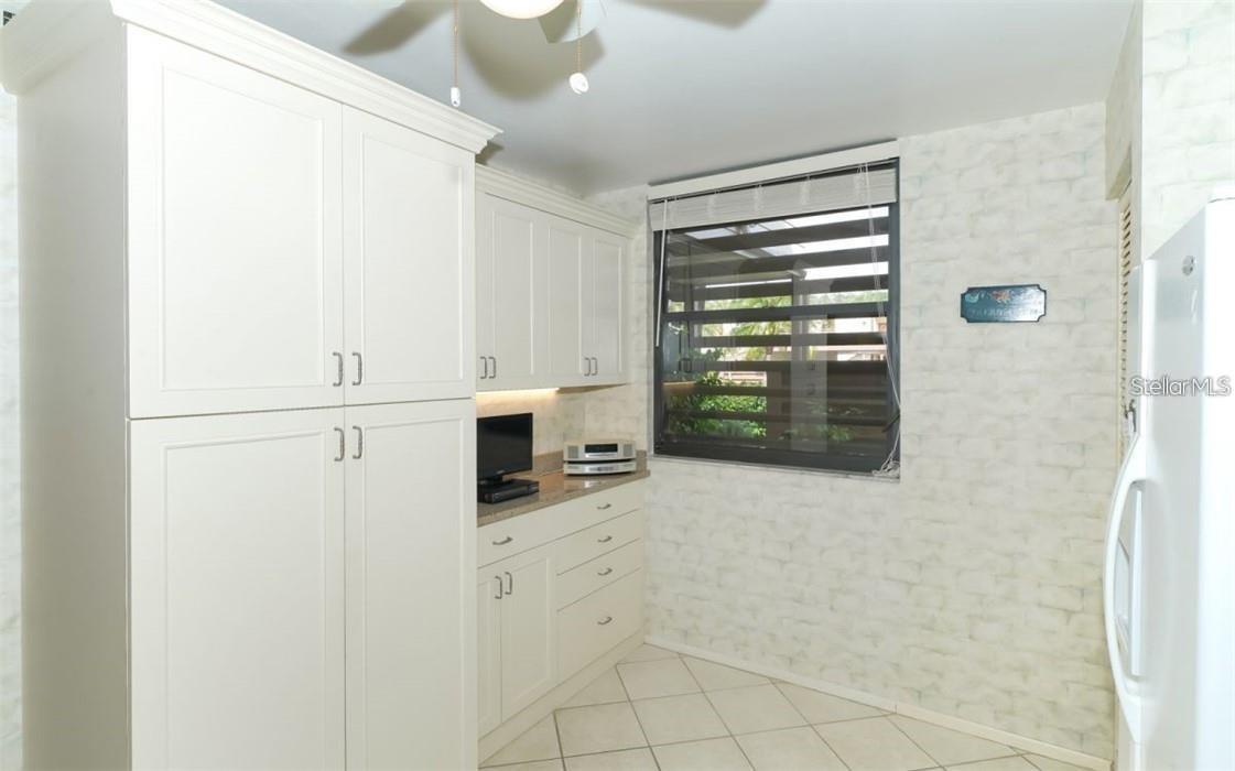 Image 8 of 25 For 183 Pineneedle Drive