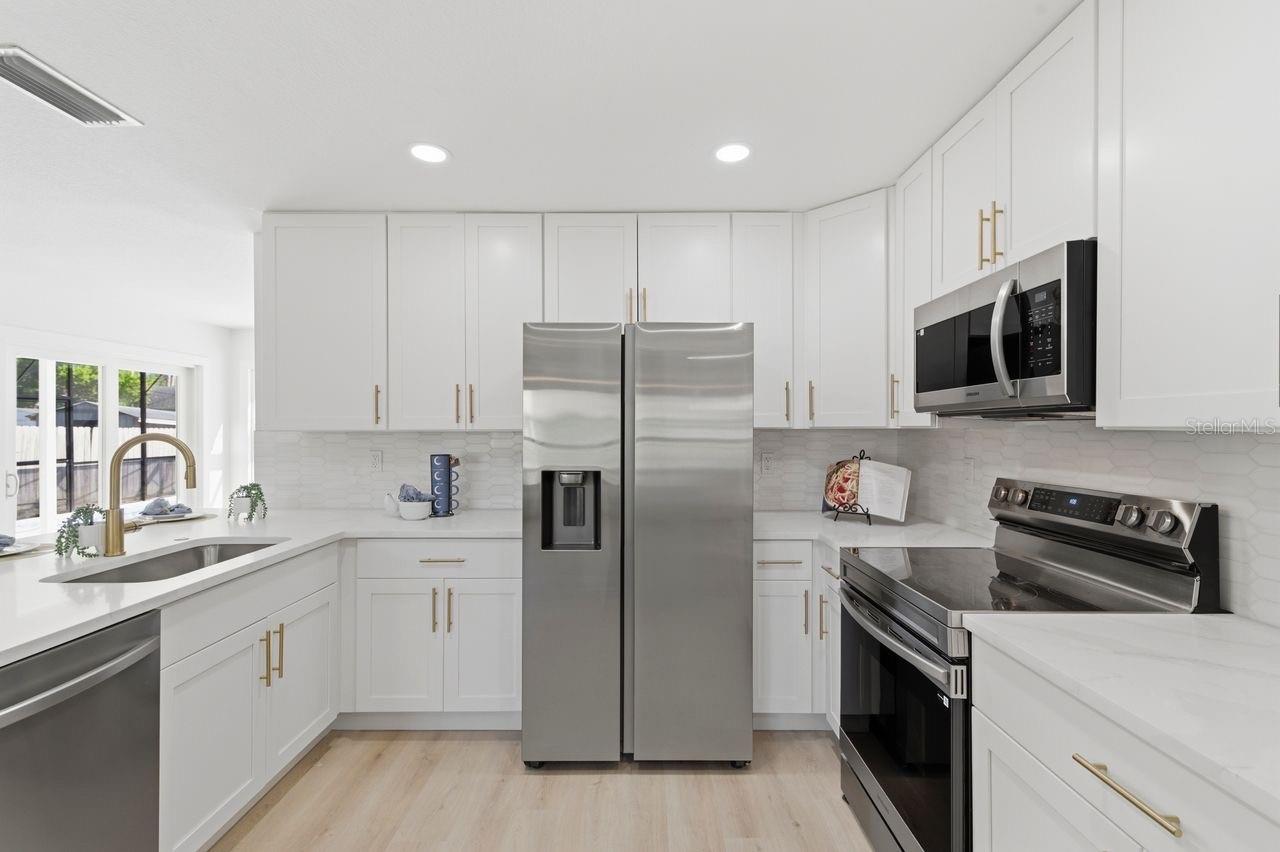 Image 10 of 52 For 1856 Mova Street