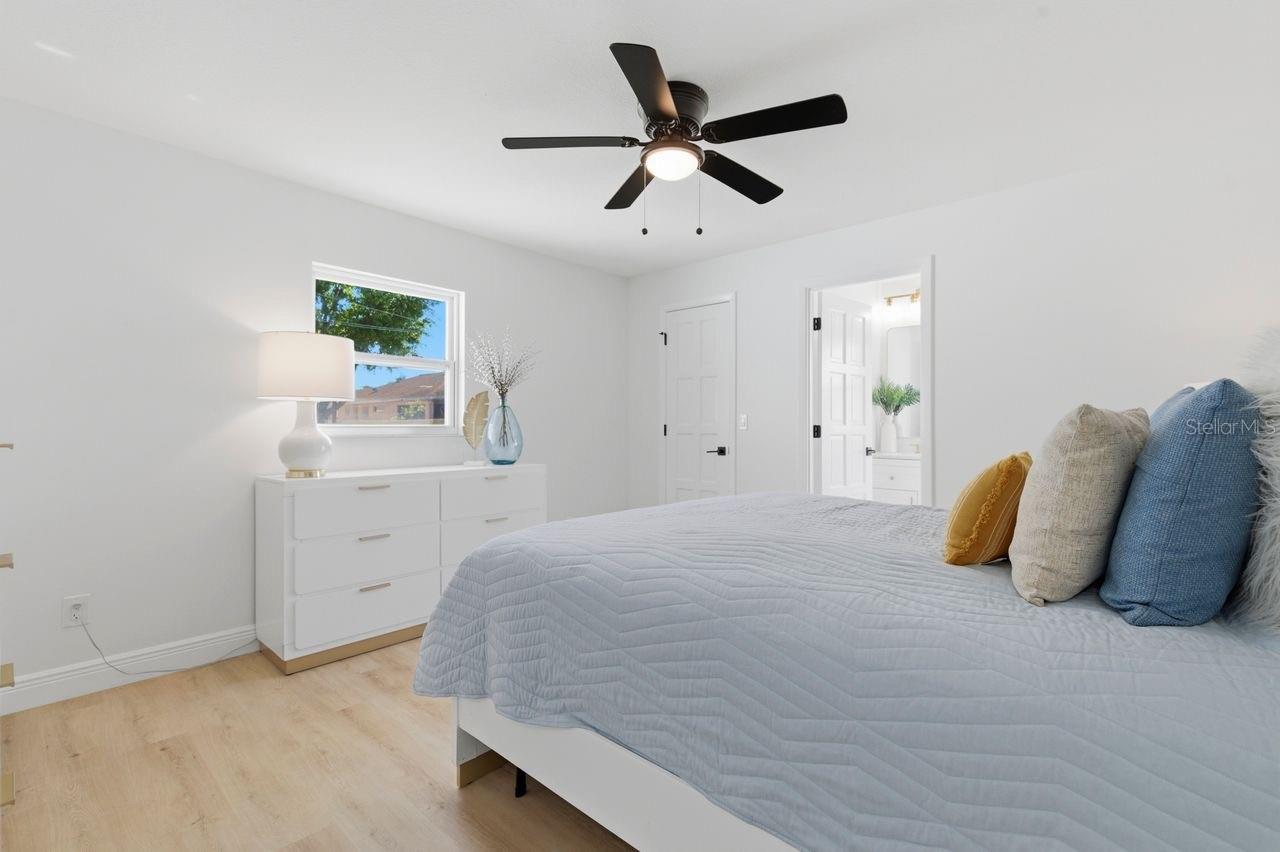 Image 23 of 52 For 1856 Mova Street