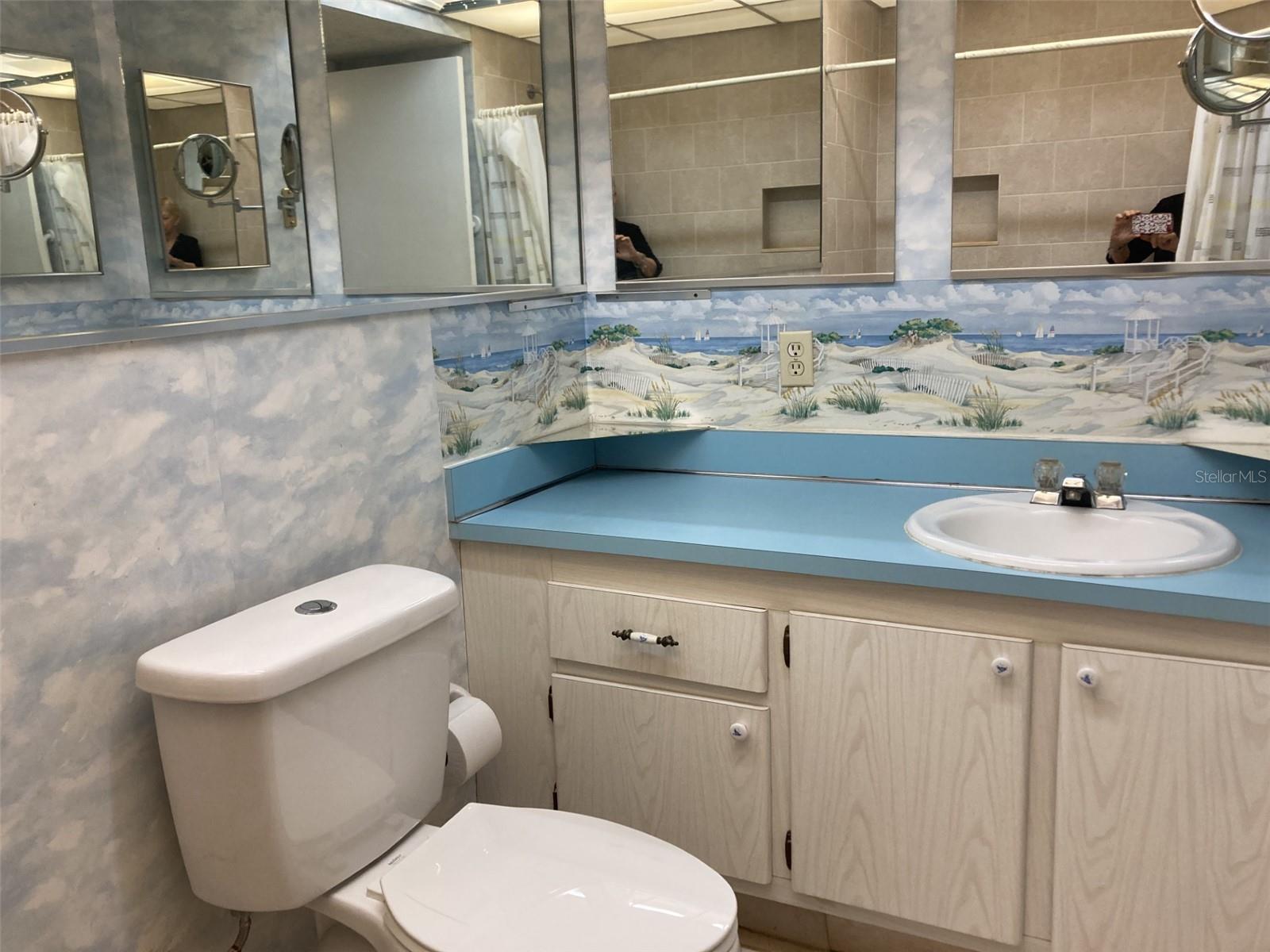 Image 8 of 16 For 202 47th Avenue Drive W 135