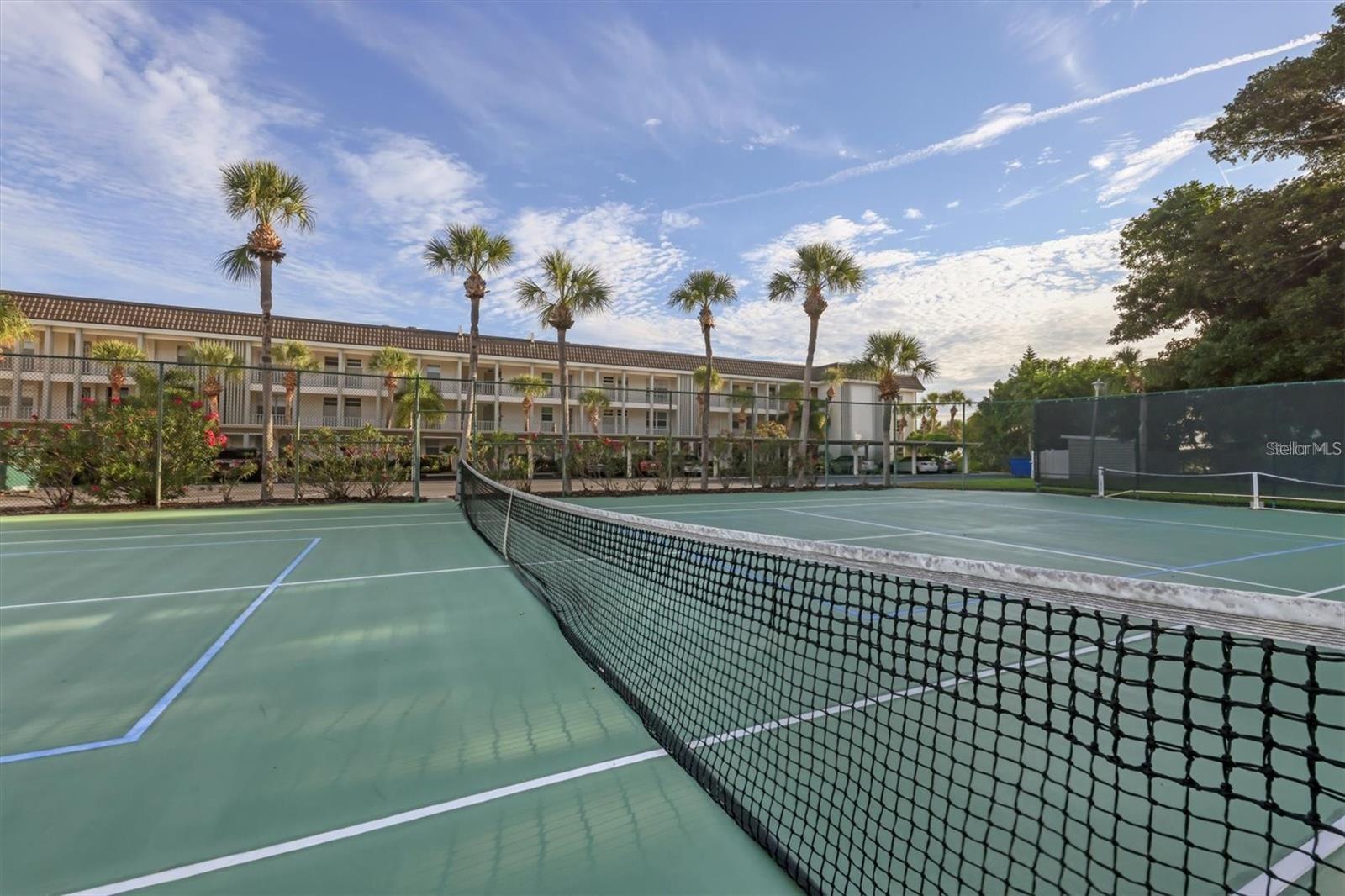 Image 40 of 69 For 4350 Chatham Drive 106