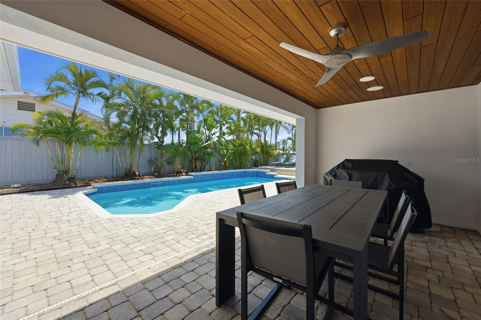 Image 33 of 43 For 408 Jackson Drive