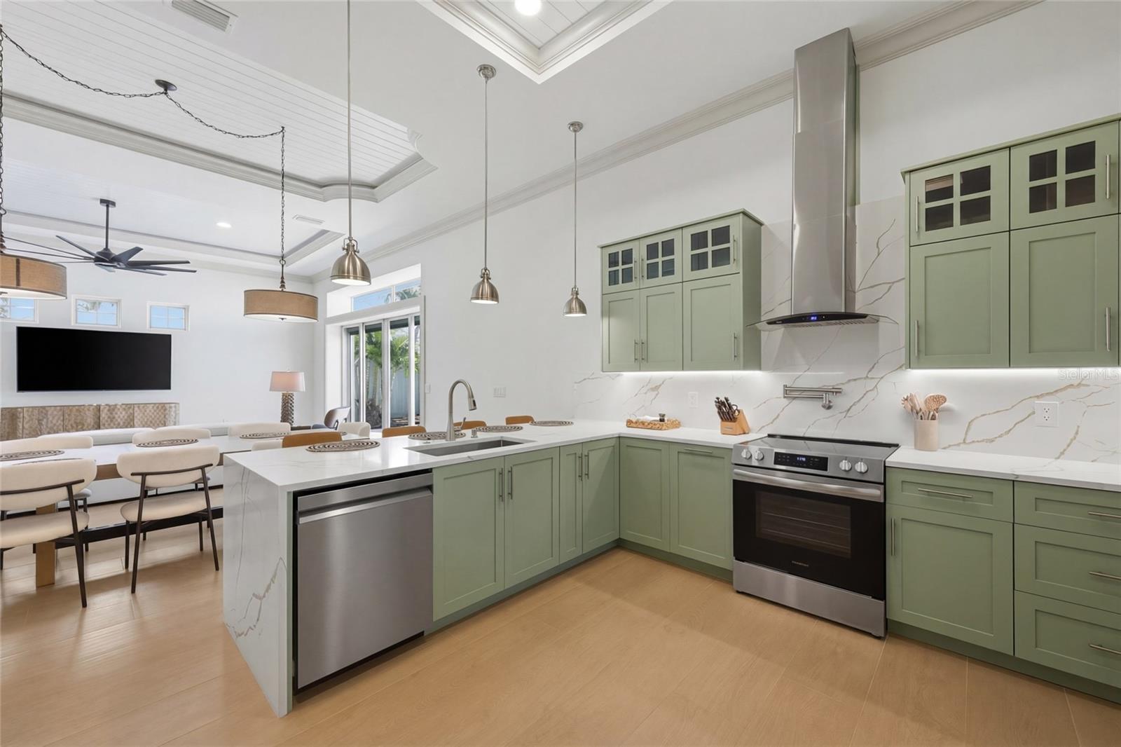 Image 7 of 43 For 408 Jackson Drive