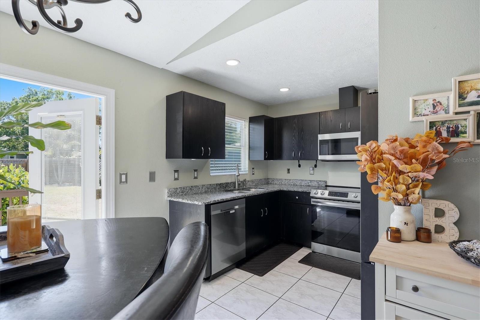 Image 11 of 30 For 4478 Longford Drive