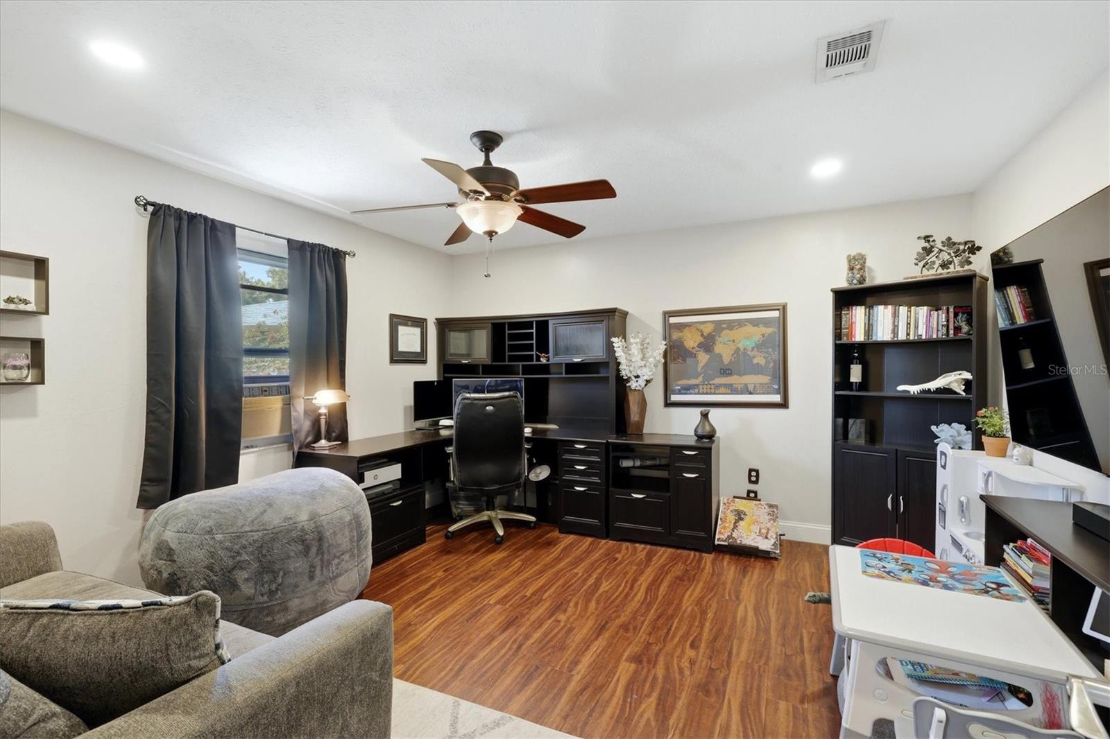 Image 23 of 30 For 4478 Longford Drive