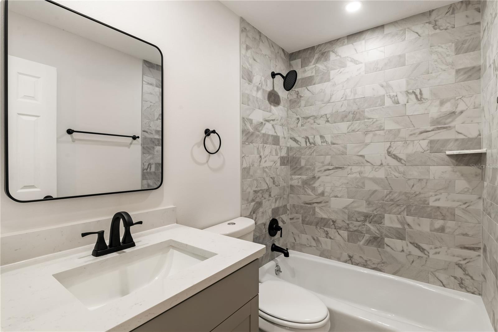 Image 15 of 25 For 5340 Royal Palm Avenue 5340