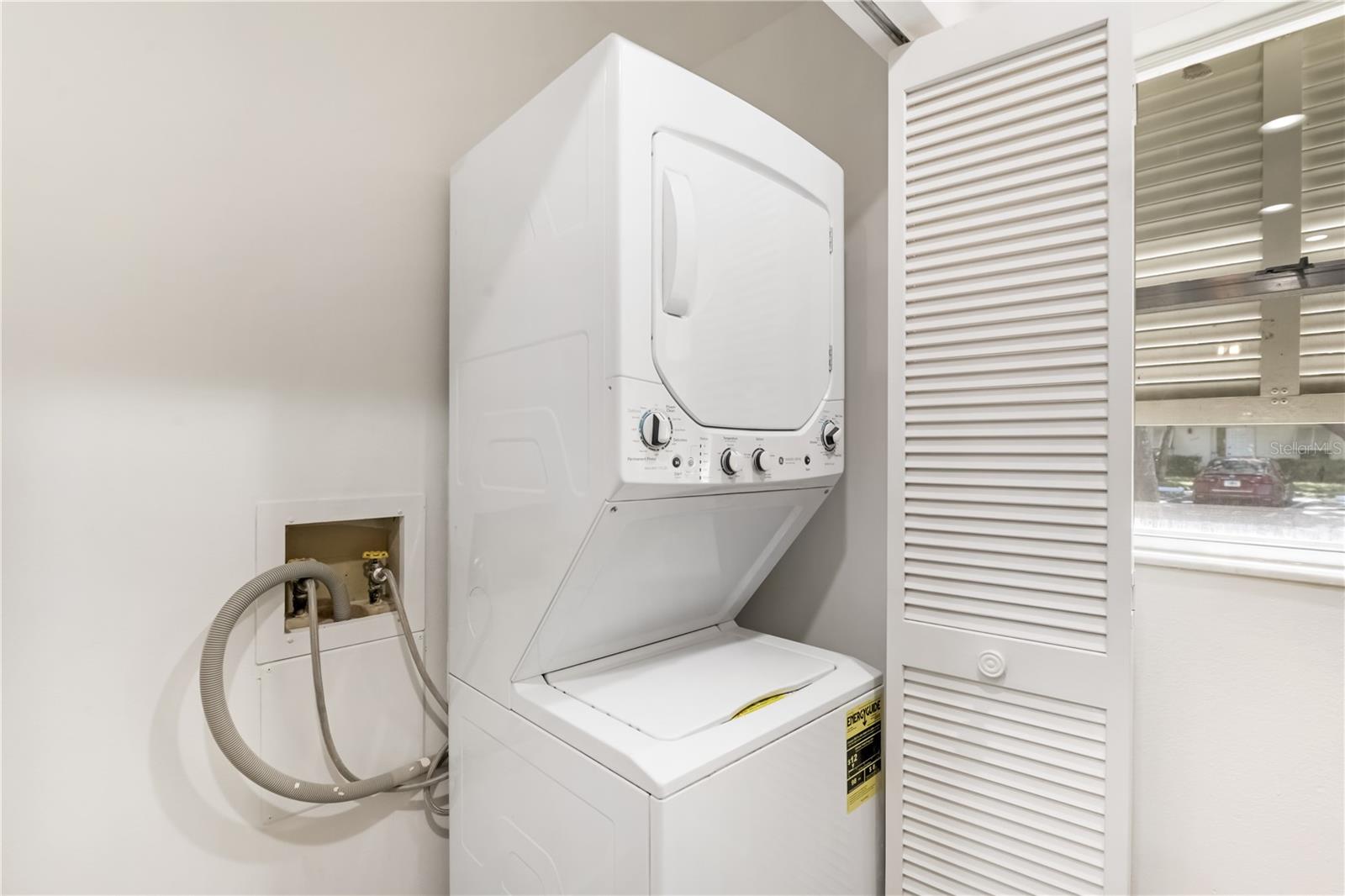 Image 9 of 25 For 5340 Royal Palm Avenue 5340