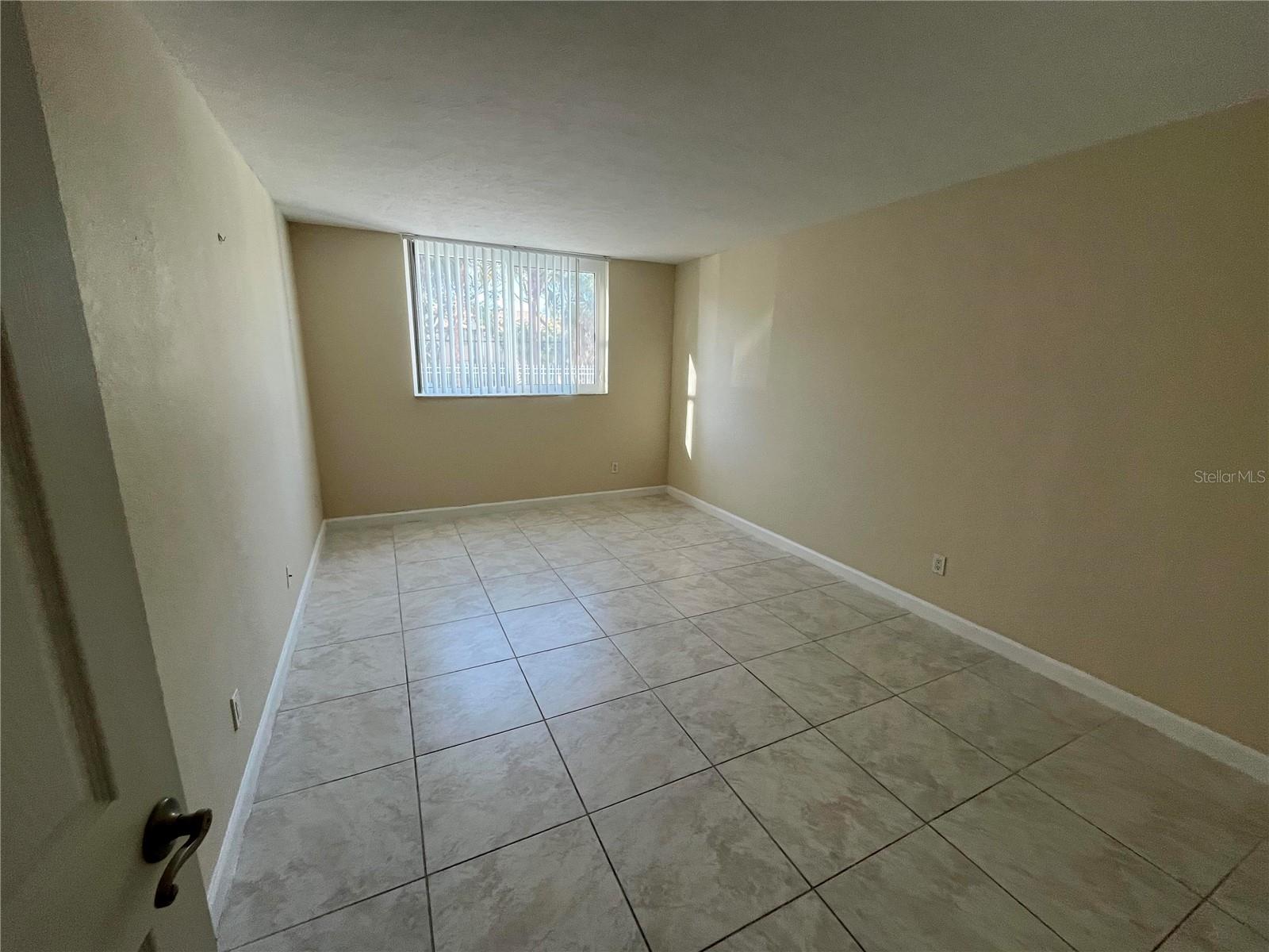 Image 6 of 24 For 2650 Coconut Bay Ln Lane 513