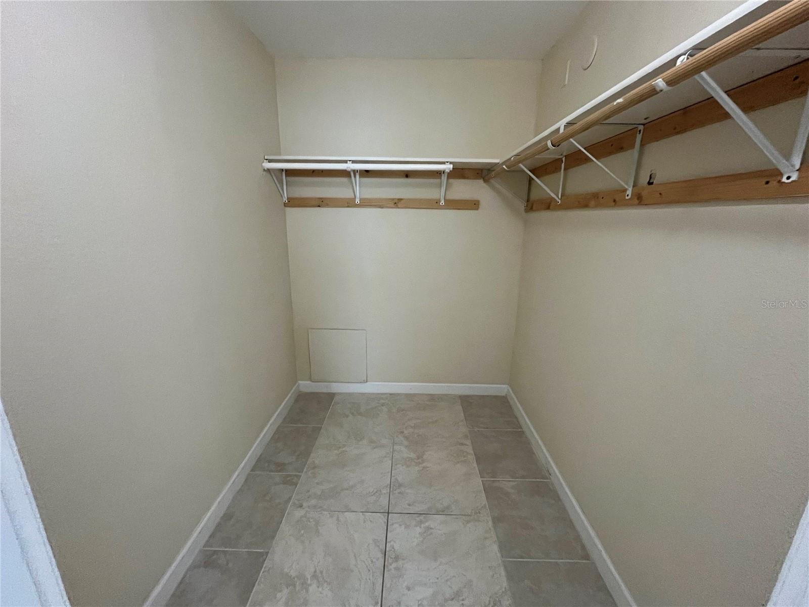 Image 7 of 24 For 2650 Coconut Bay Ln Lane 513