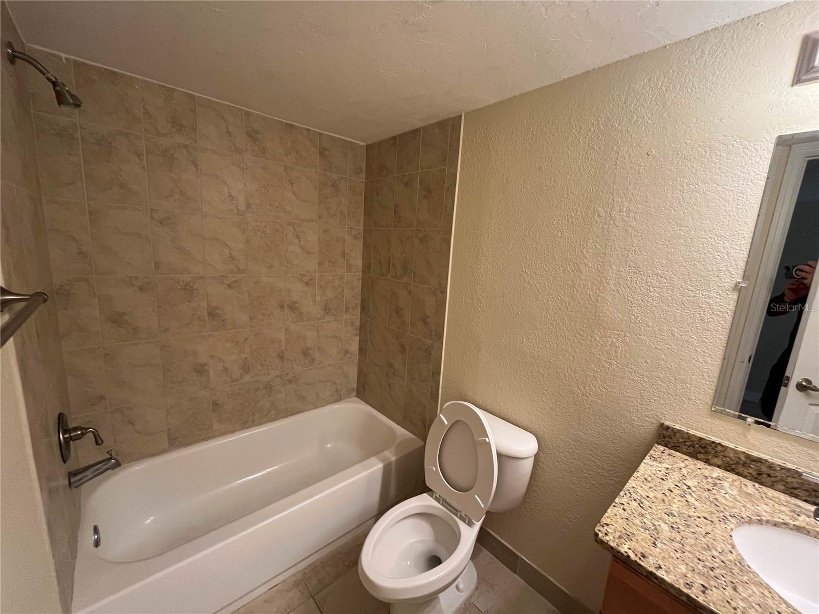 Image 8 of 24 For 2650 Coconut Bay Ln Lane 513