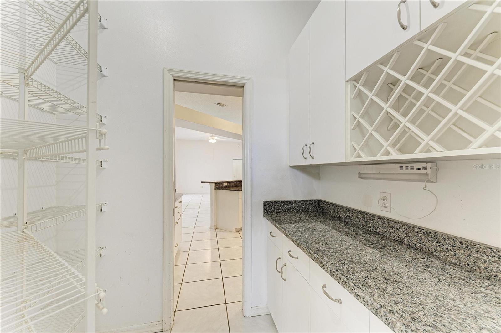 Image 10 of 41 For 4805 76th Court E