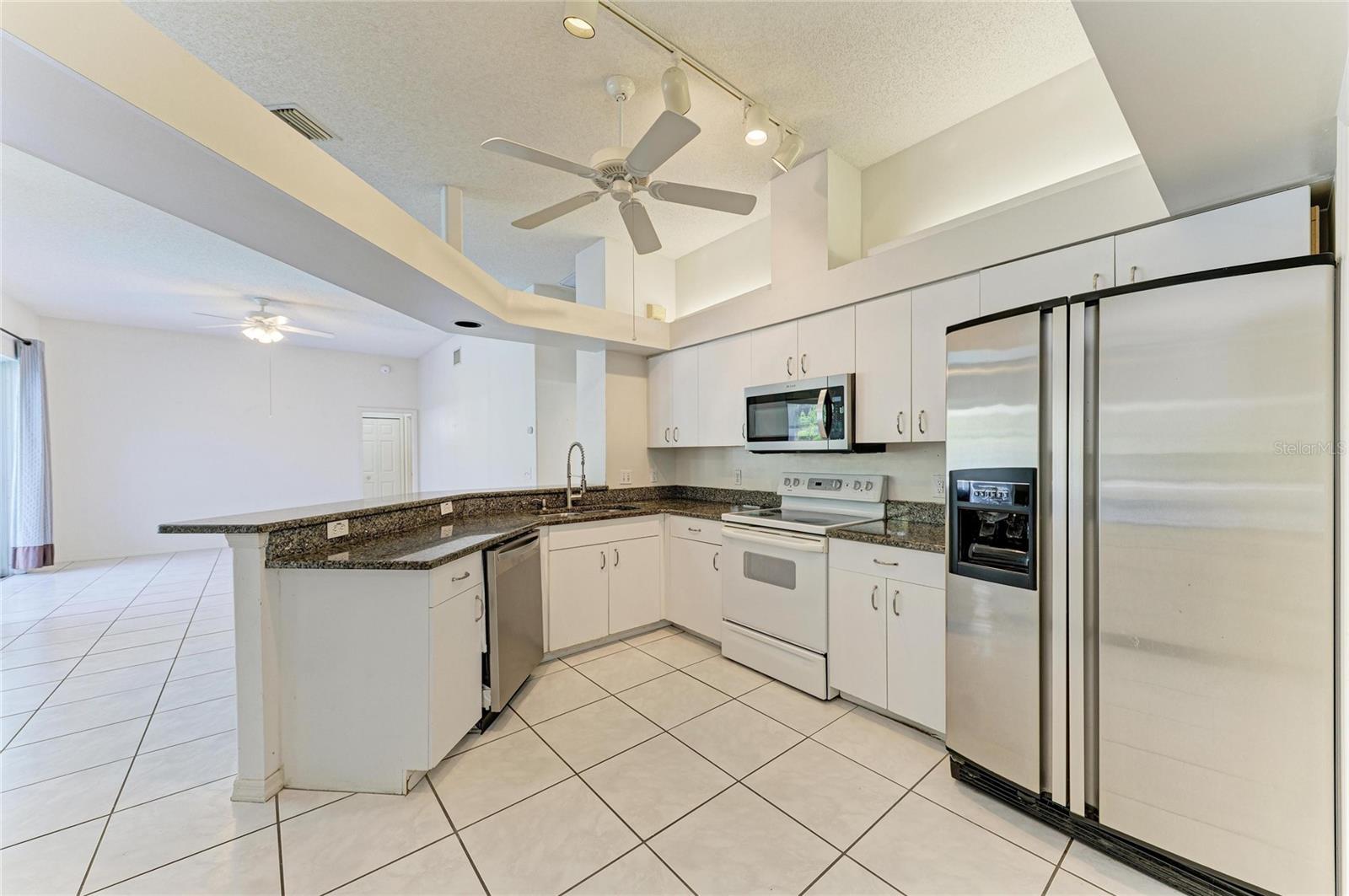 Image 12 of 41 For 4805 76th Court E