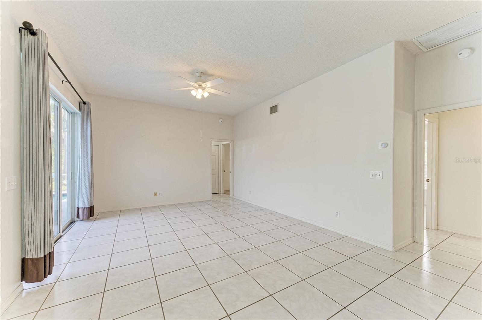 Image 16 of 41 For 4805 76th Court E