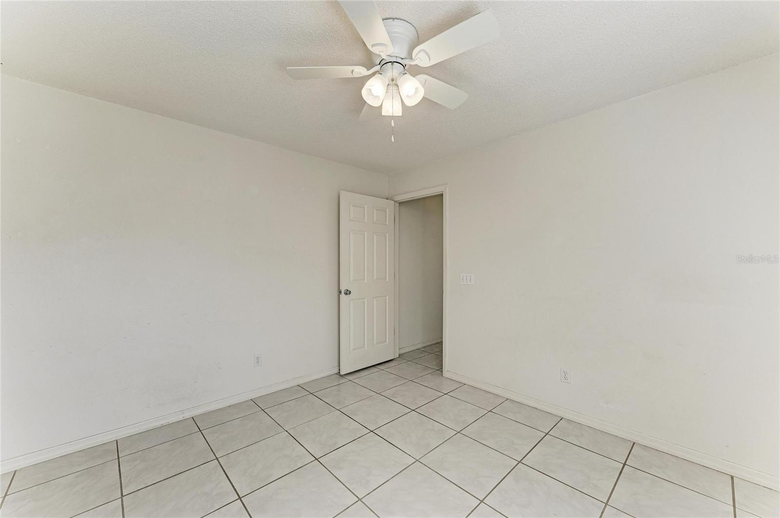 Image 31 of 41 For 4805 76th Court E