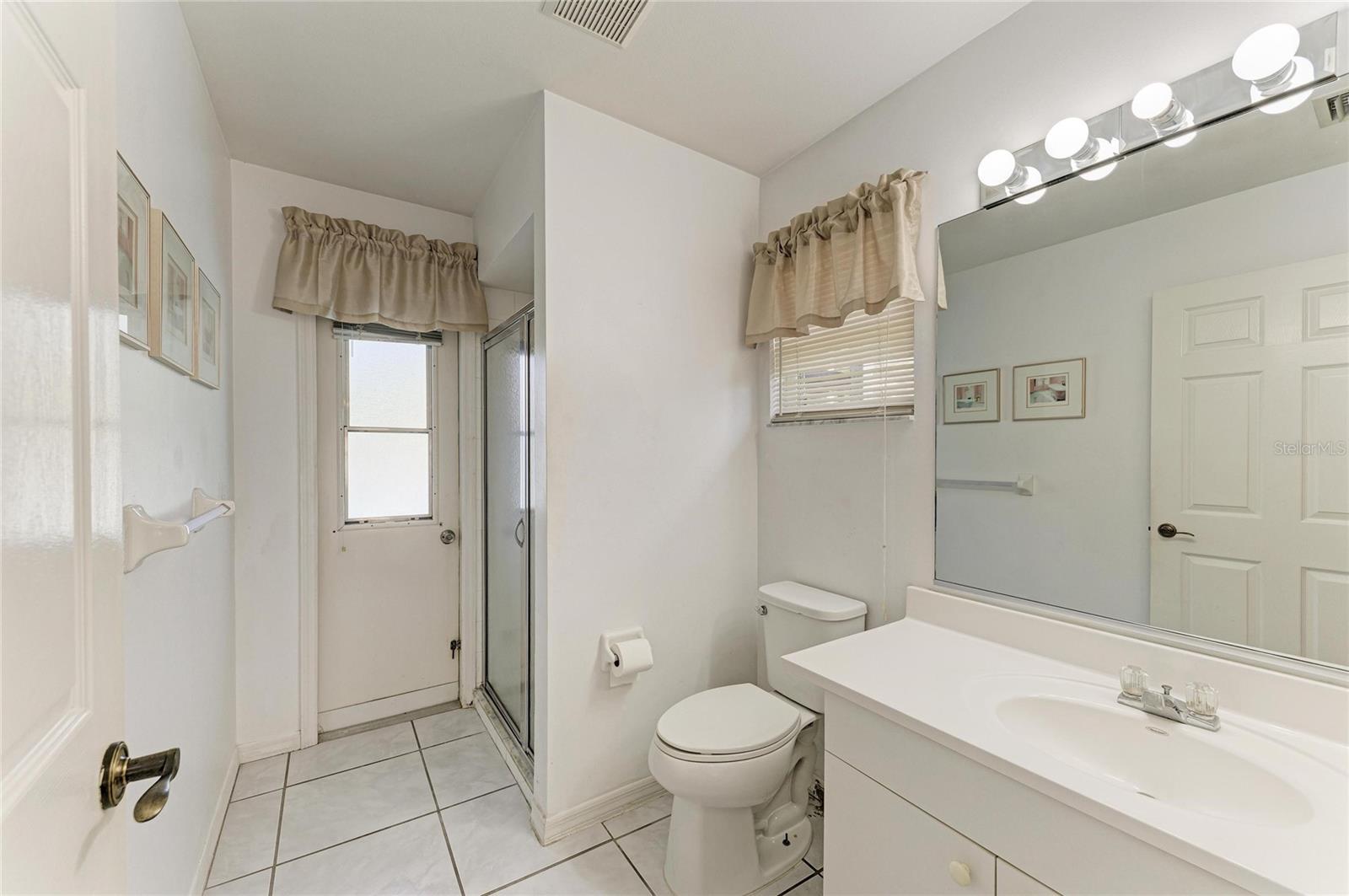 Image 32 of 41 For 4805 76th Court E