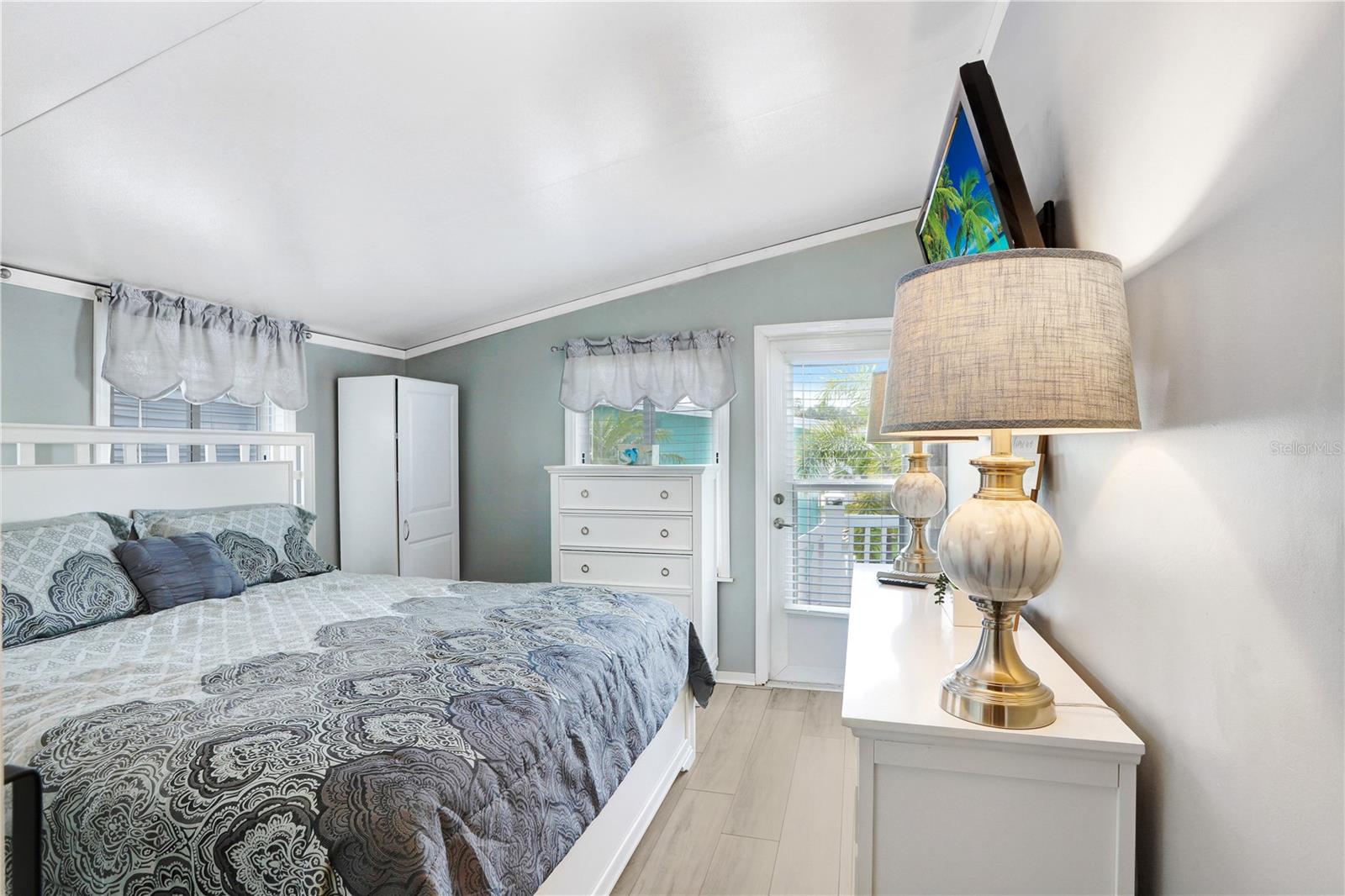 Image 13 of 28 For 3333 26th Avenue E 1104