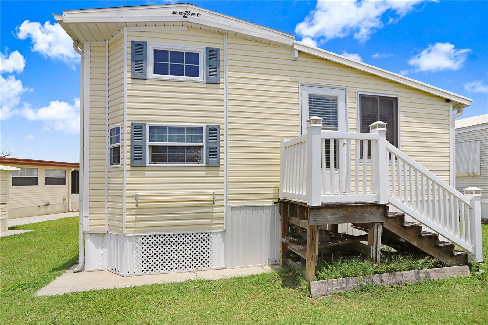 Image 22 of 28 For 3333 26th Avenue E 1104