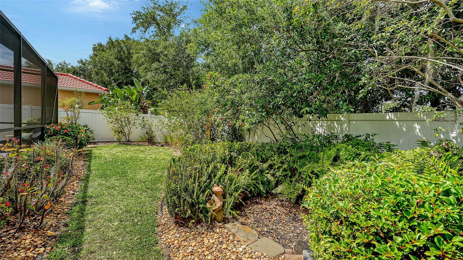 Image 37 of 48 For 4823 Carrington Circle