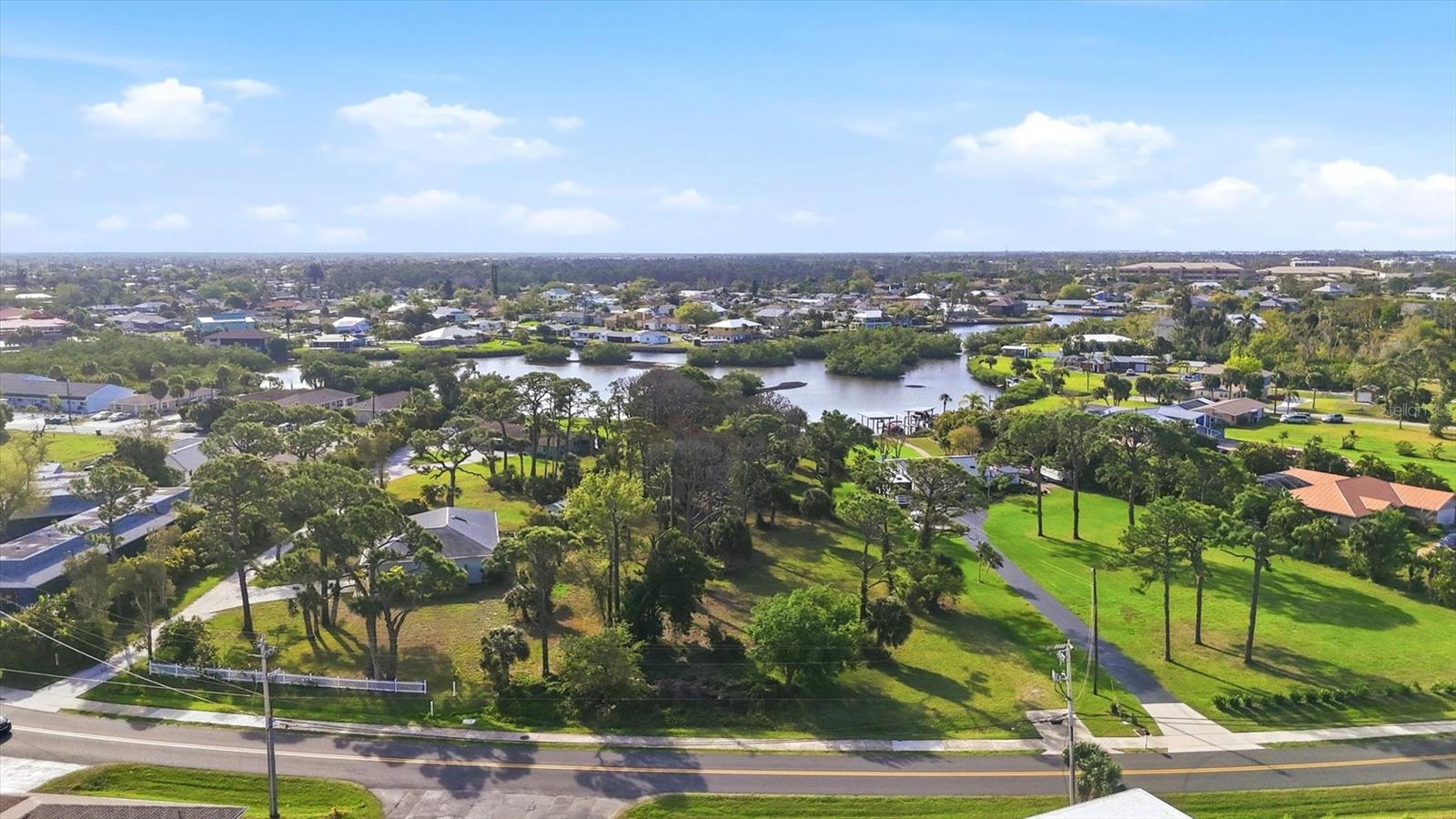 Image 4 of 12 For 1455 Manor Road