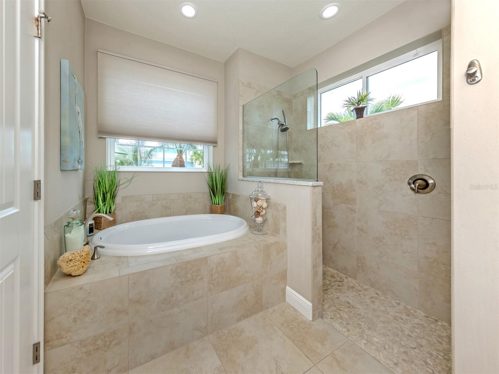 Image 19 of 93 For 18060 Wooden Skiff Court