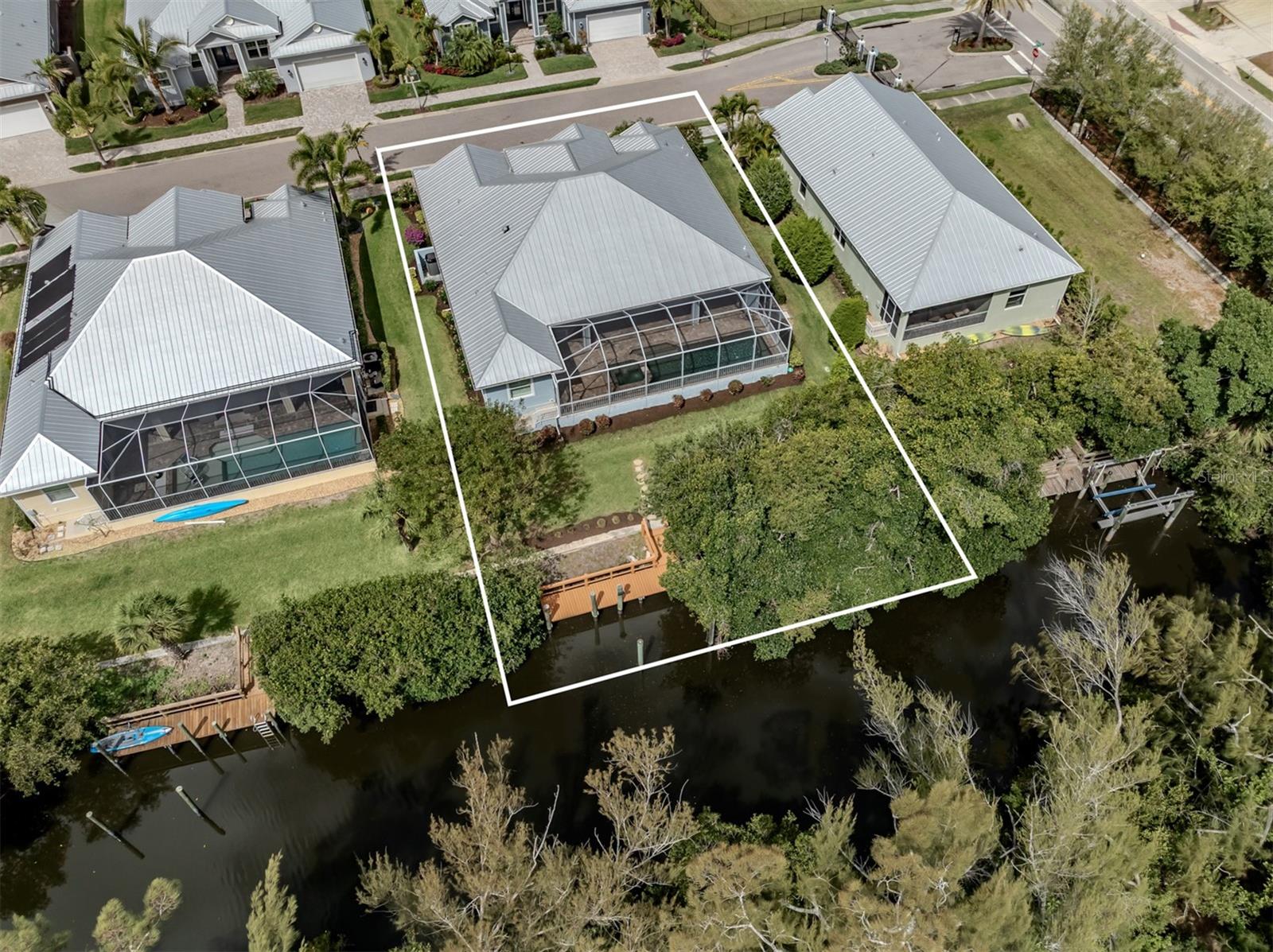 Image 40 of 93 For 18060 Wooden Skiff Court