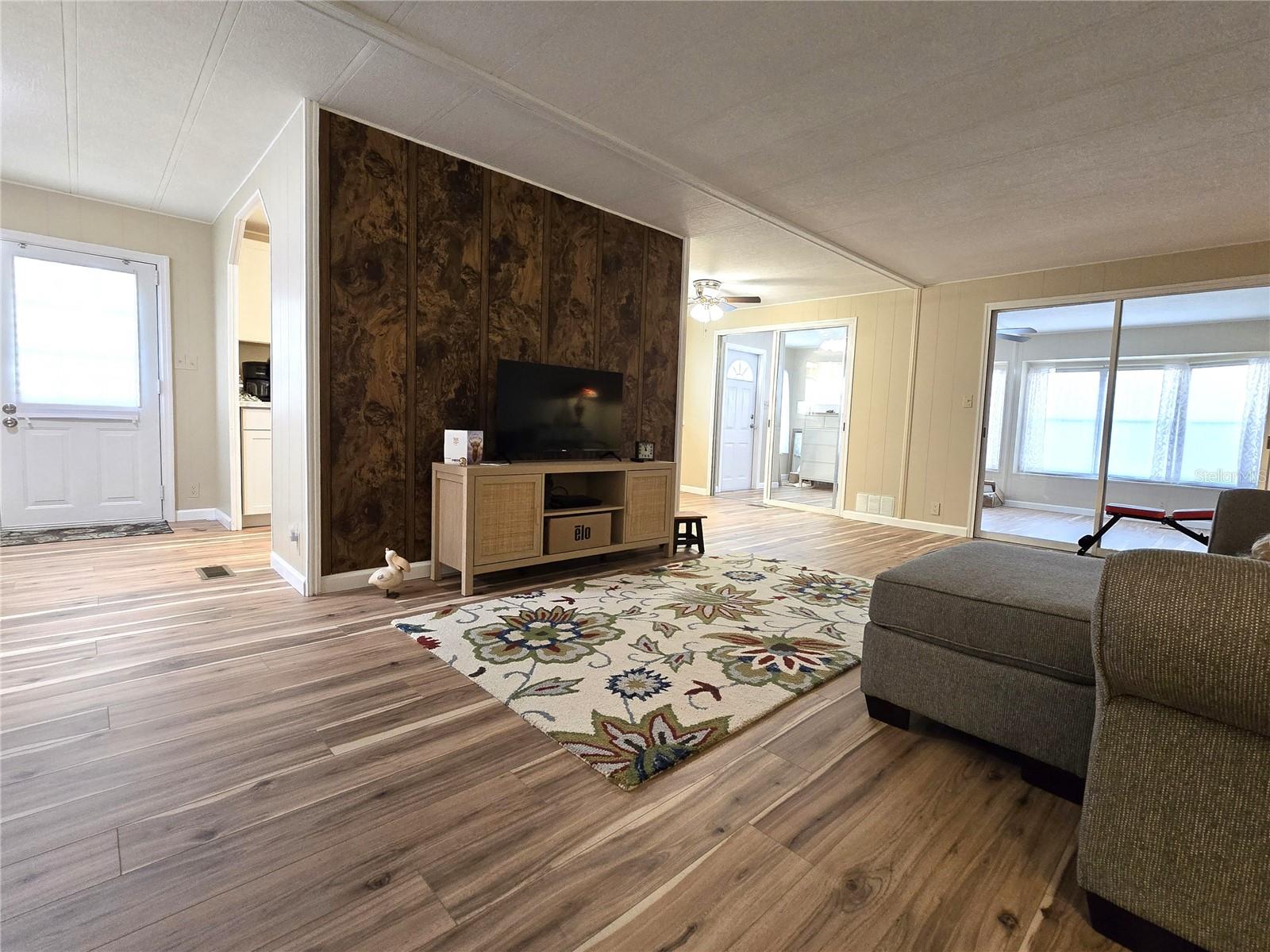 Image 12 of 43 For 6710 36th Avenue E 145