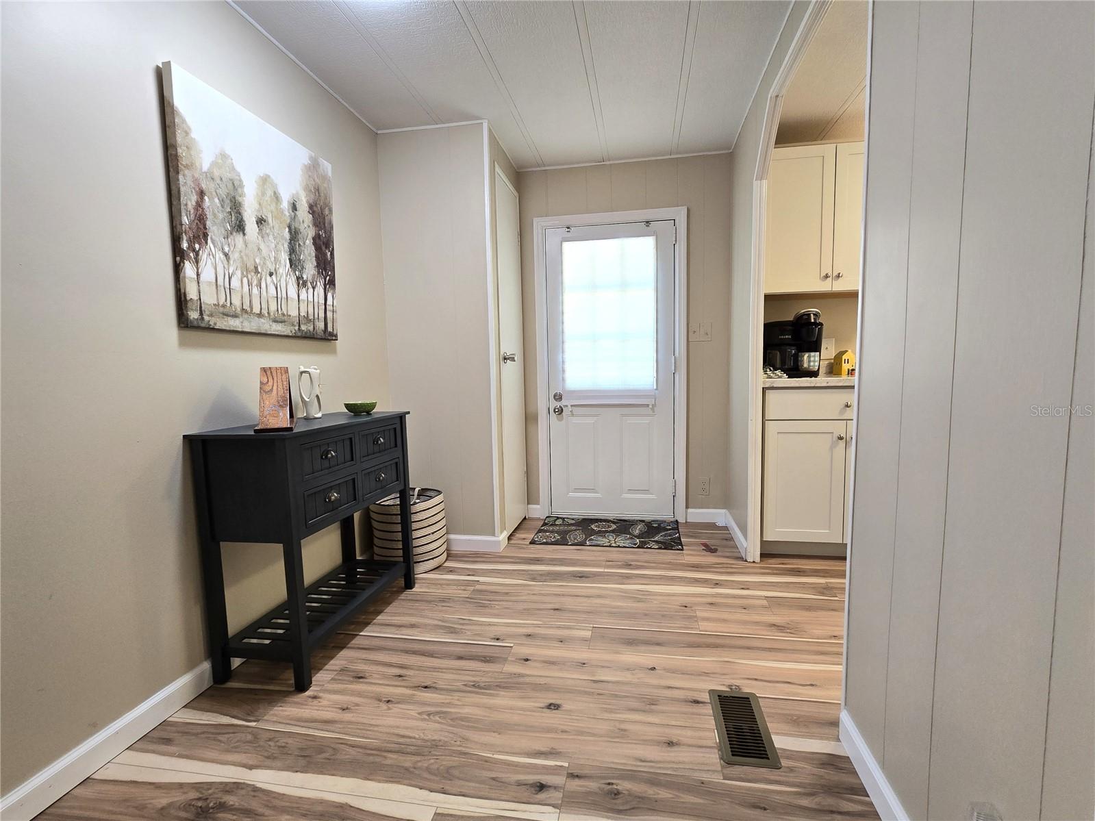 Image 17 of 43 For 6710 36th Avenue E 145