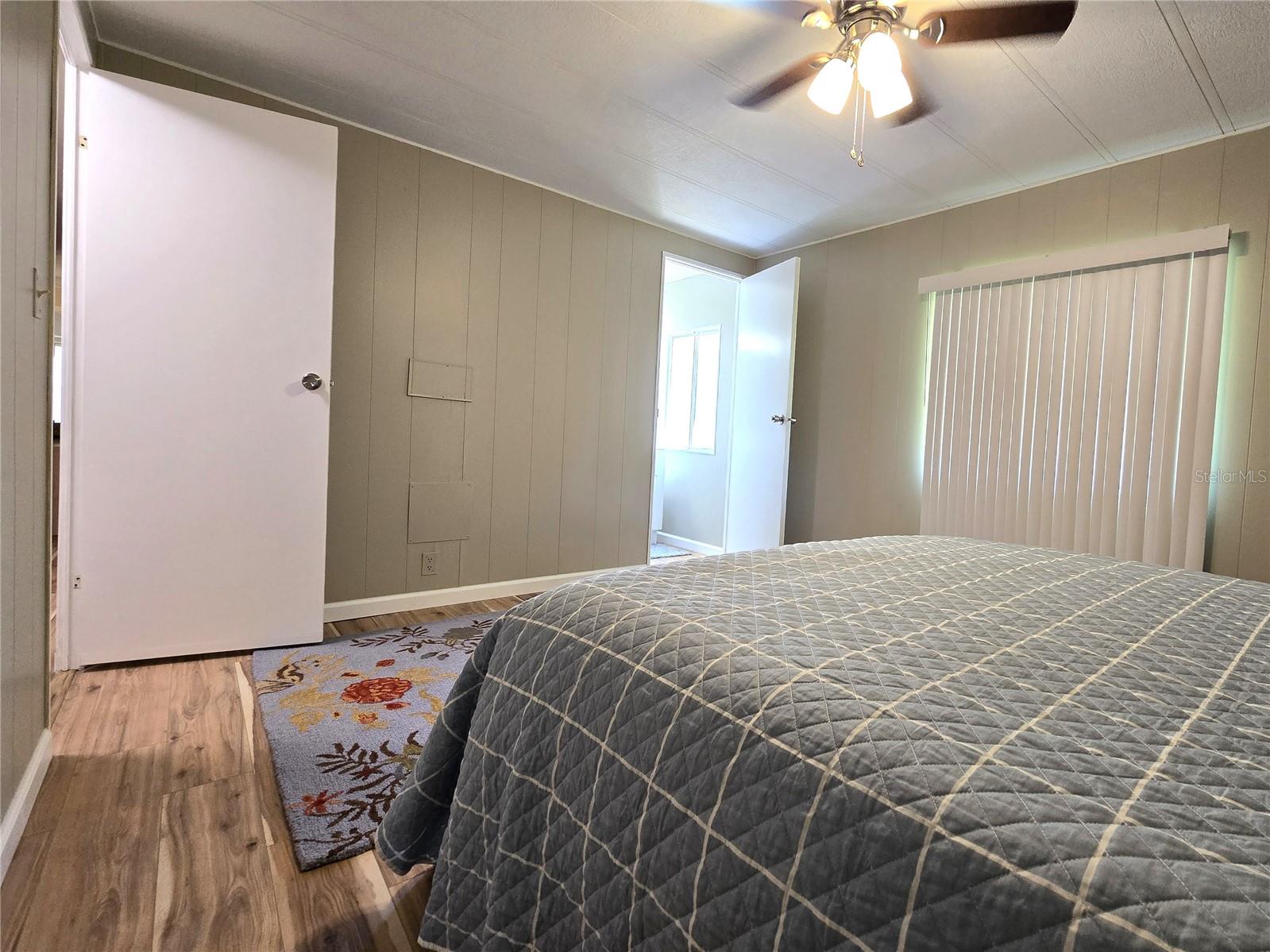 Image 21 of 43 For 6710 36th Avenue E 145