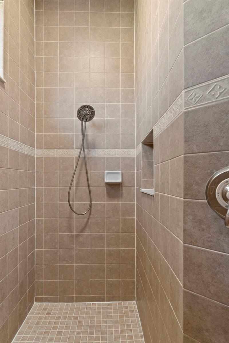 Image 33 of 85 For 10130 Lazy Days Court