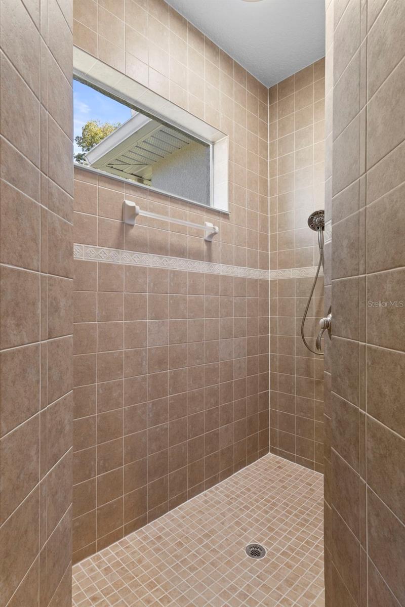 Image 34 of 85 For 10130 Lazy Days Court