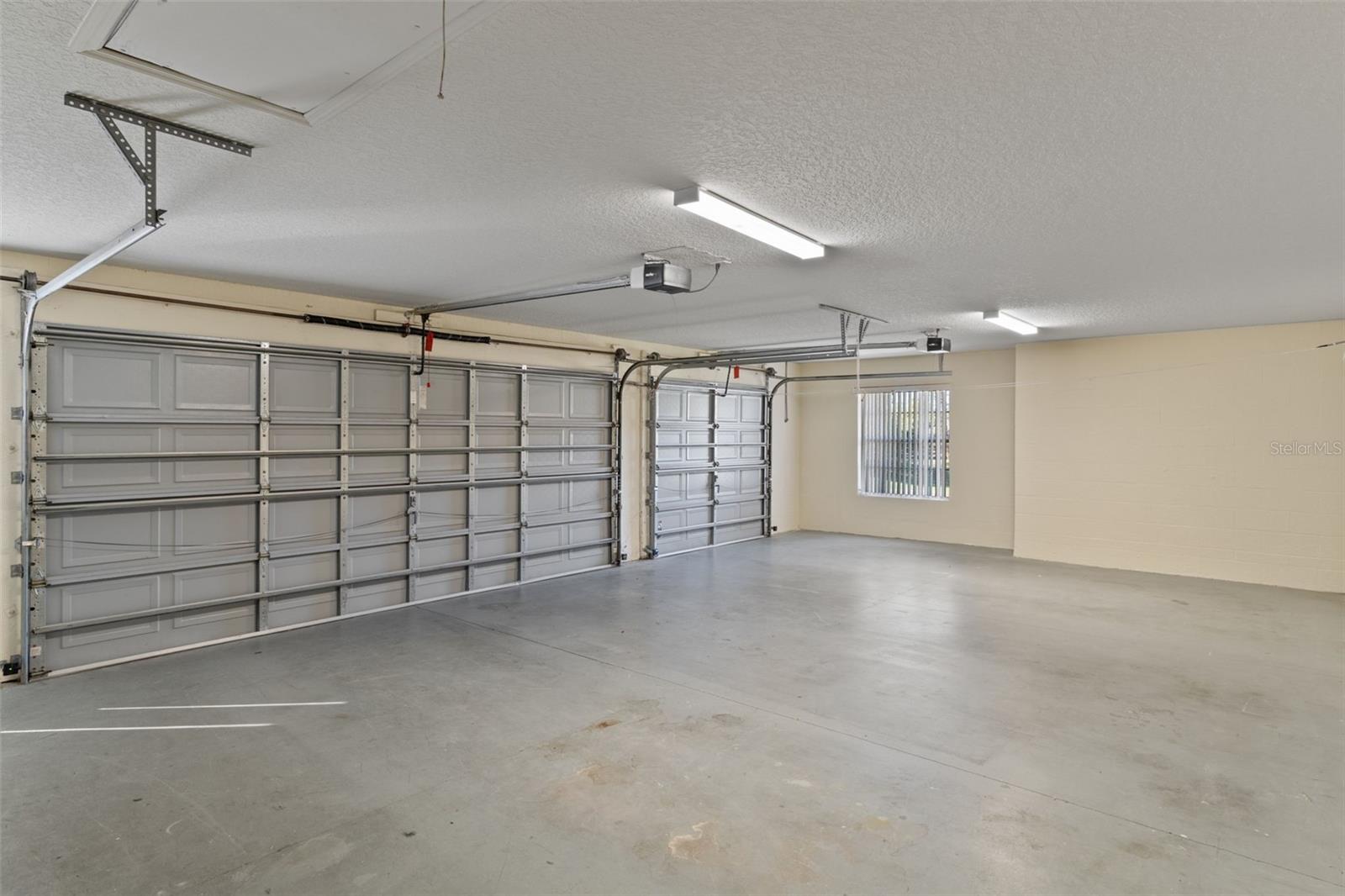 Image 61 of 85 For 10130 Lazy Days Court