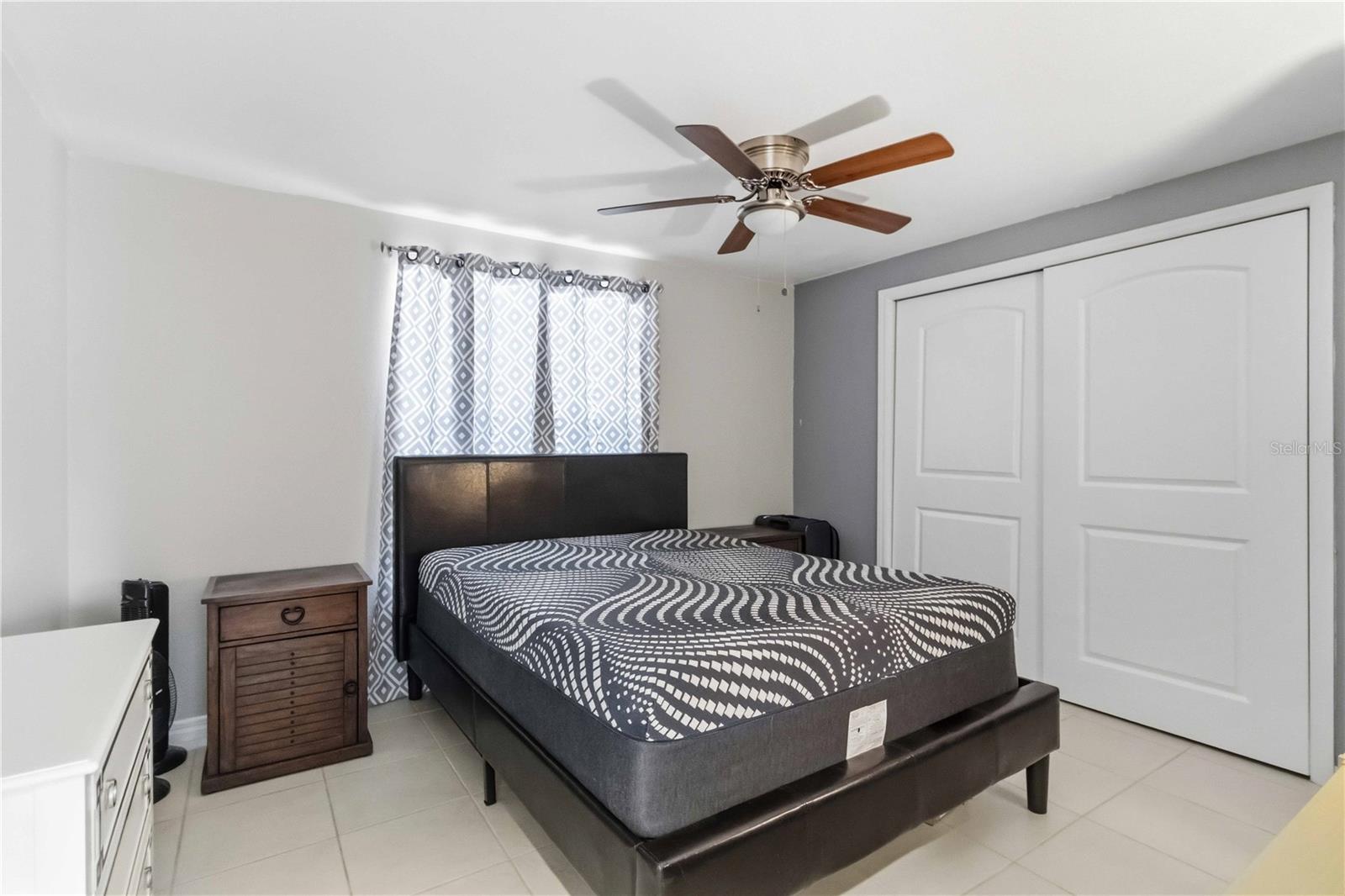 Image 18 of 28 For 395 Gulf Breeze Boulevard