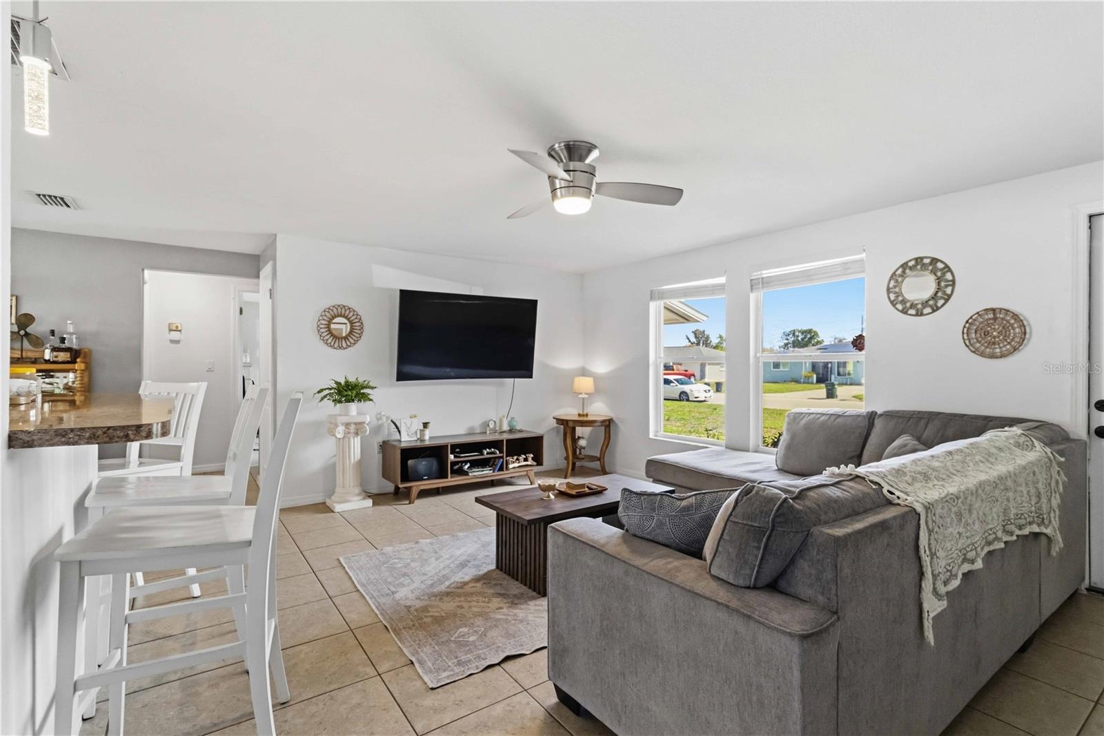 Image 3 of 28 For 395 Gulf Breeze Boulevard