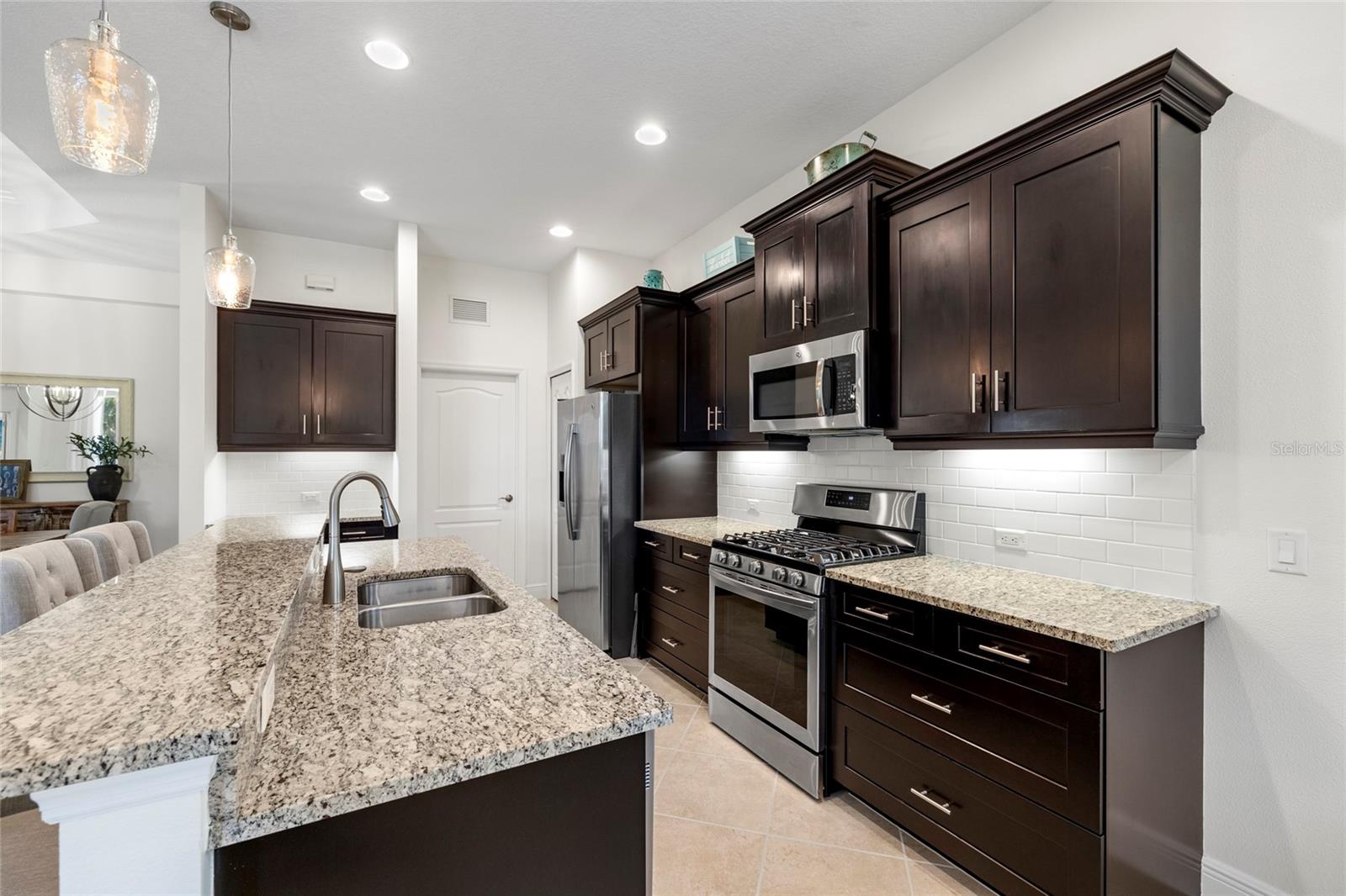 Image 11 of 37 For 4623 Claremont Park Drive