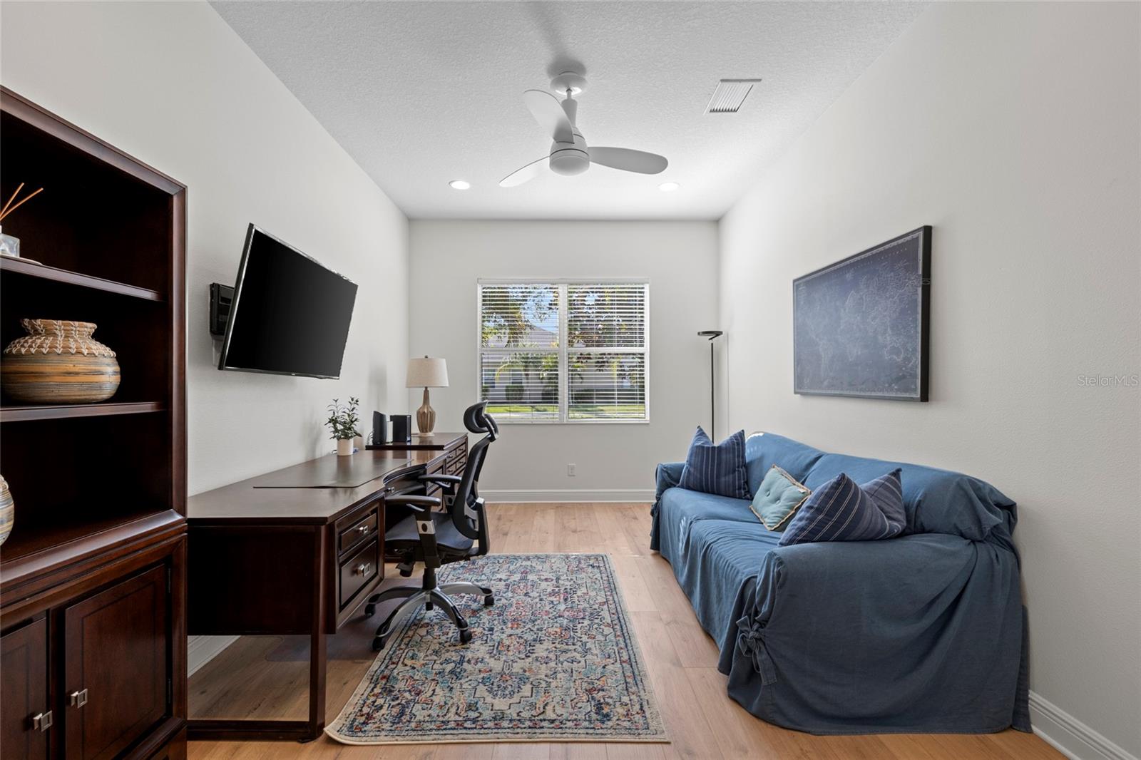 Image 27 of 37 For 4623 Claremont Park Drive