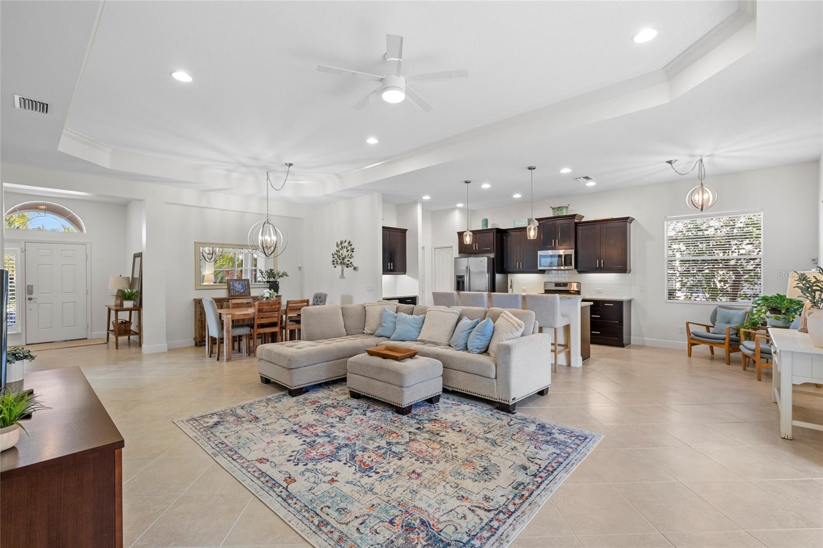 Image 5 of 37 For 4623 Claremont Park Drive