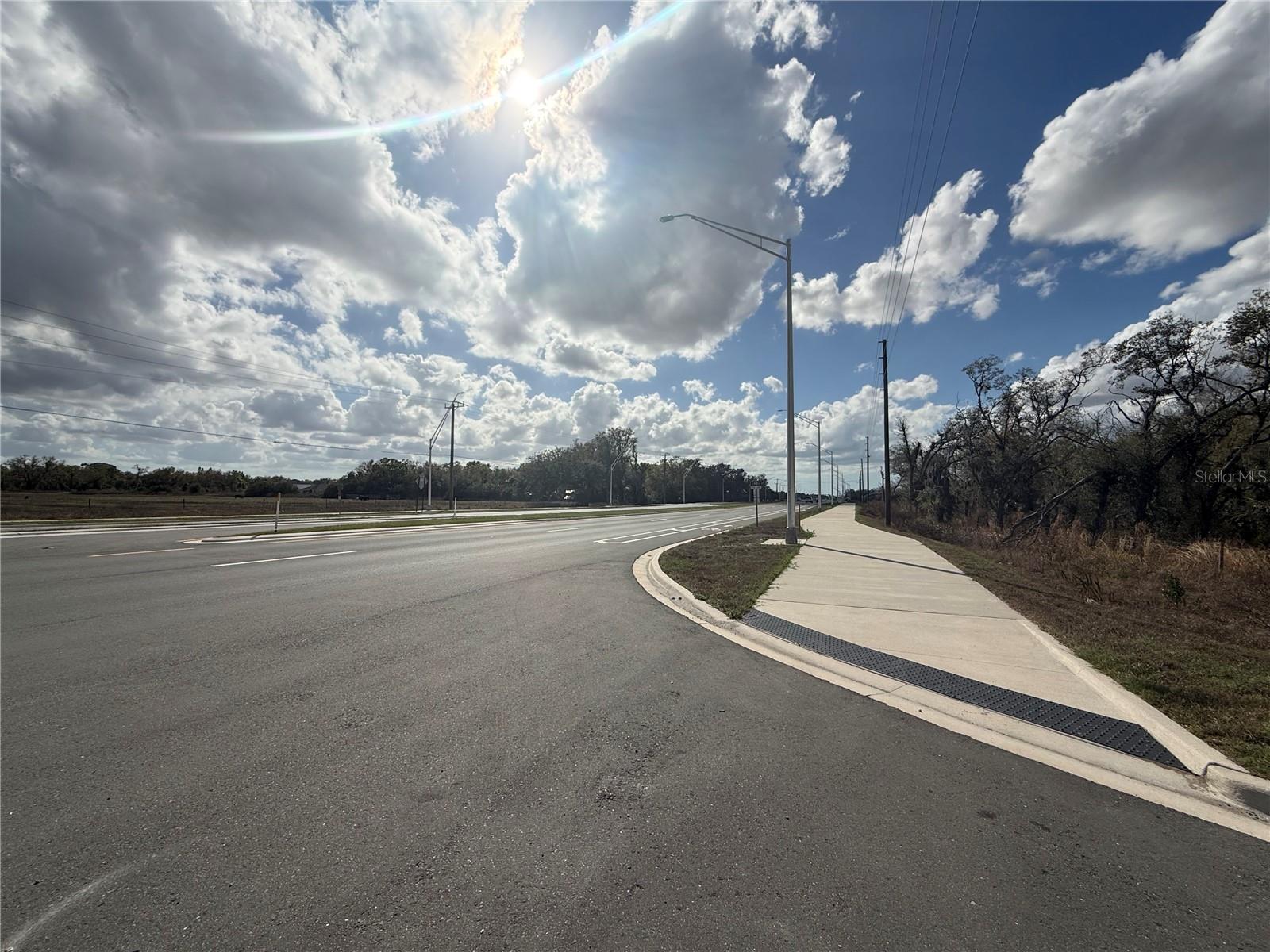 Image 6 of 12 For 11959 Moccasin Wallow Road