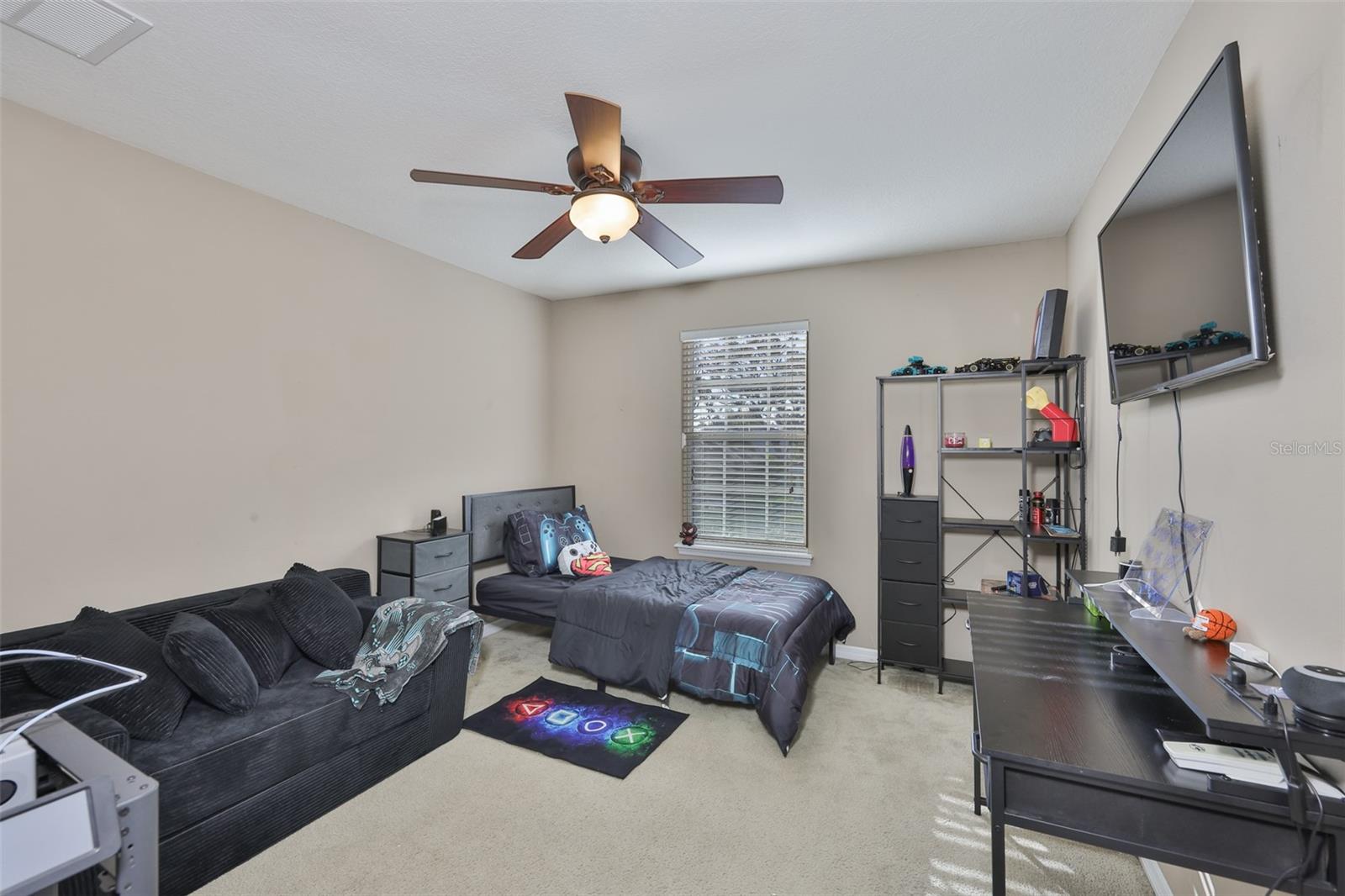 Image 20 of 39 For 5779 Aaron Court