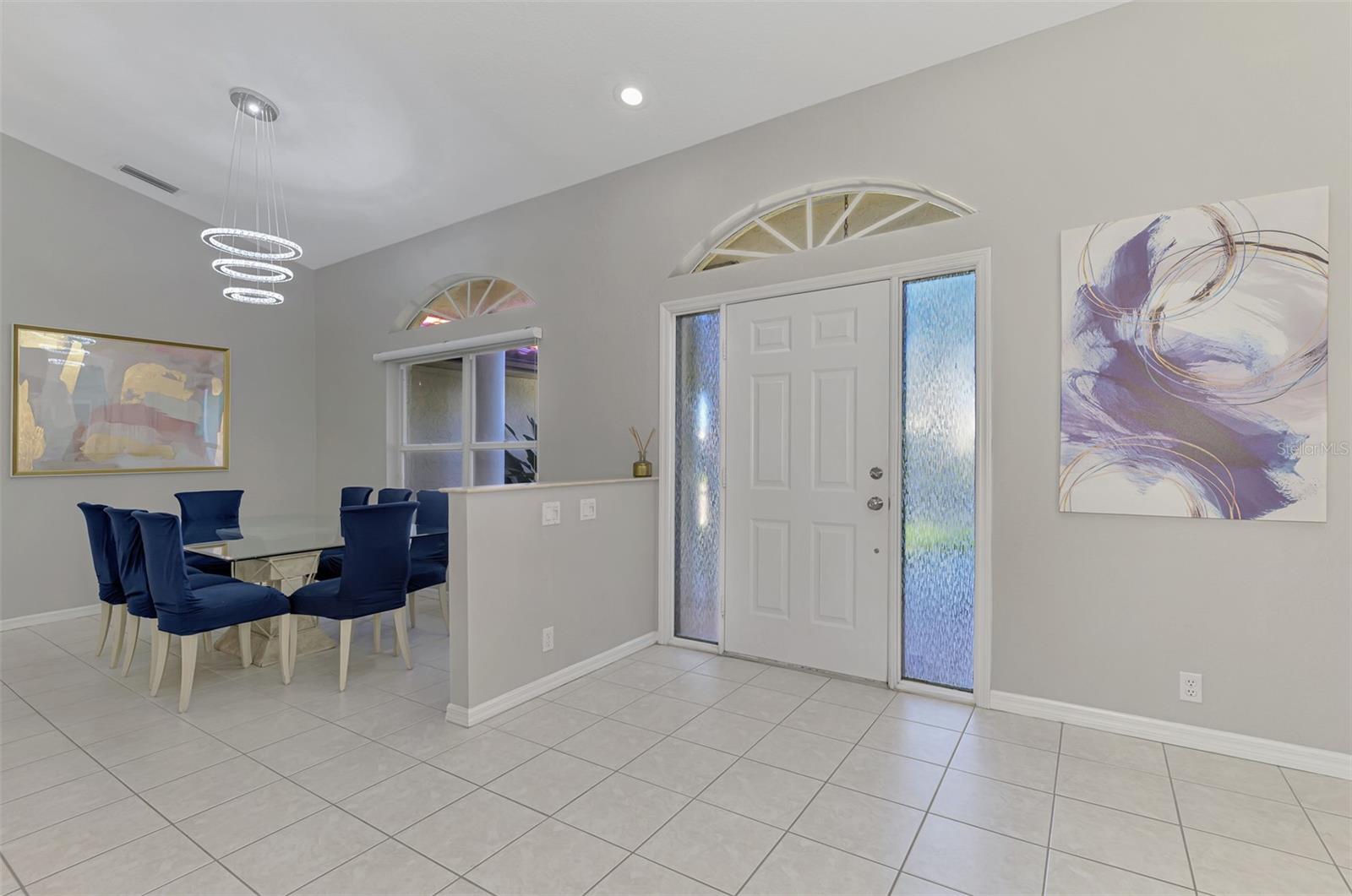 Image 14 of 56 For 6632 Deering Circle