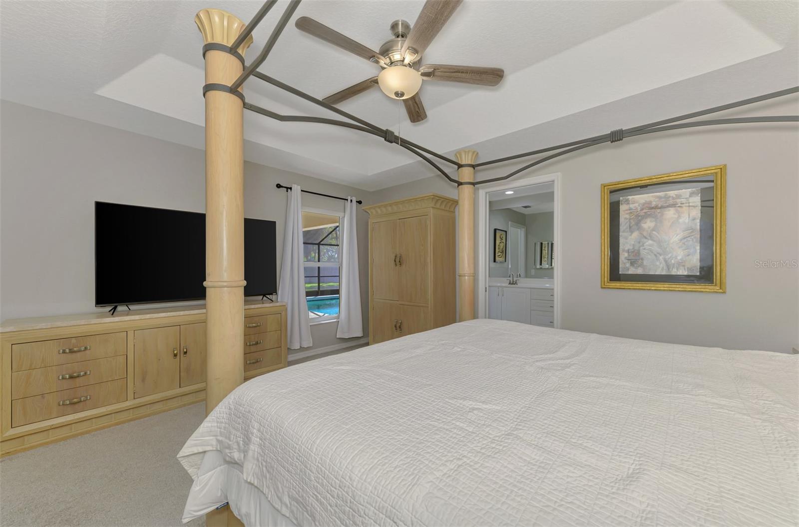 Image 29 of 56 For 6632 Deering Circle