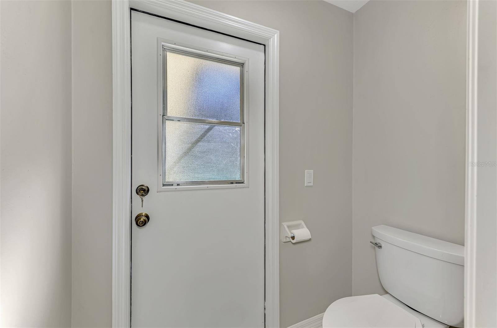 Image 32 of 56 For 6632 Deering Circle