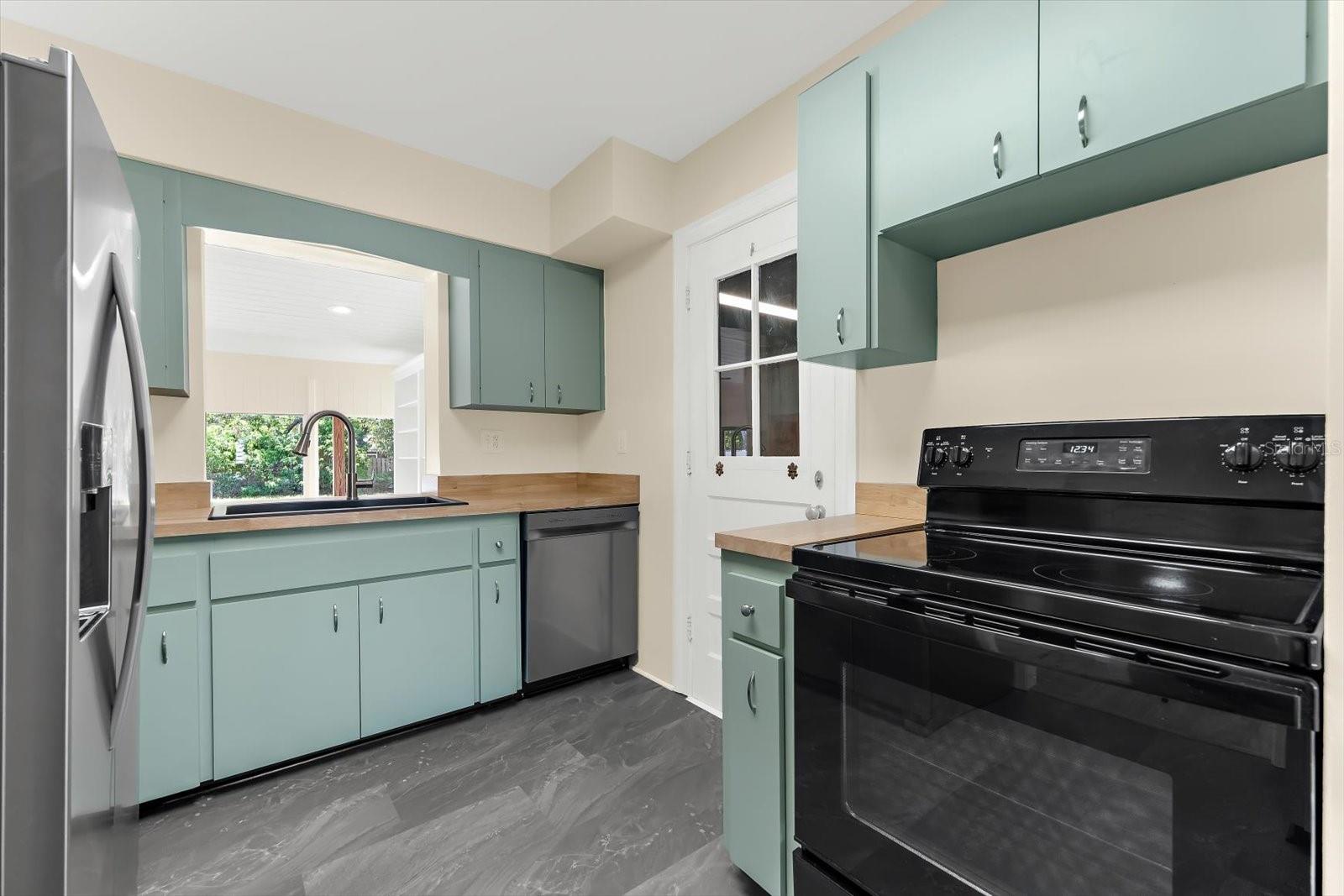 Image 11 of 48 For 7807 Senrab Drive