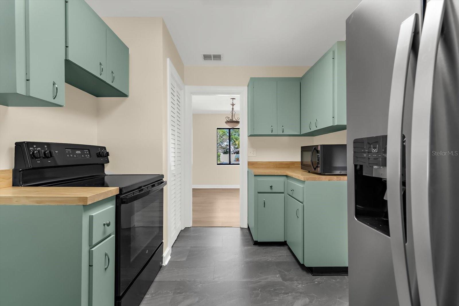 Image 14 of 48 For 7807 Senrab Drive