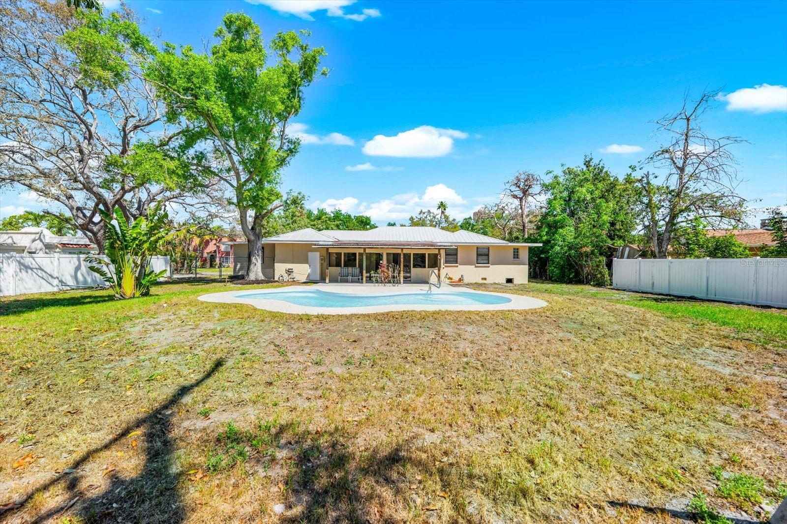 Image 38 of 48 For 7807 Senrab Drive