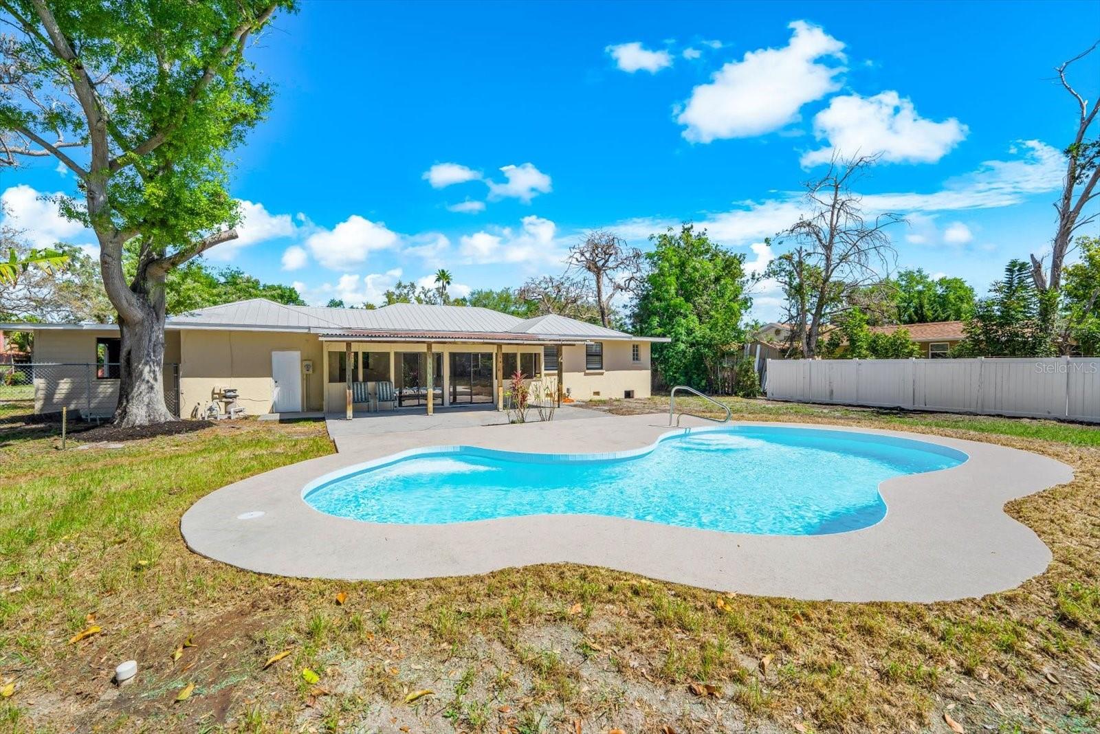 Image 39 of 48 For 7807 Senrab Drive