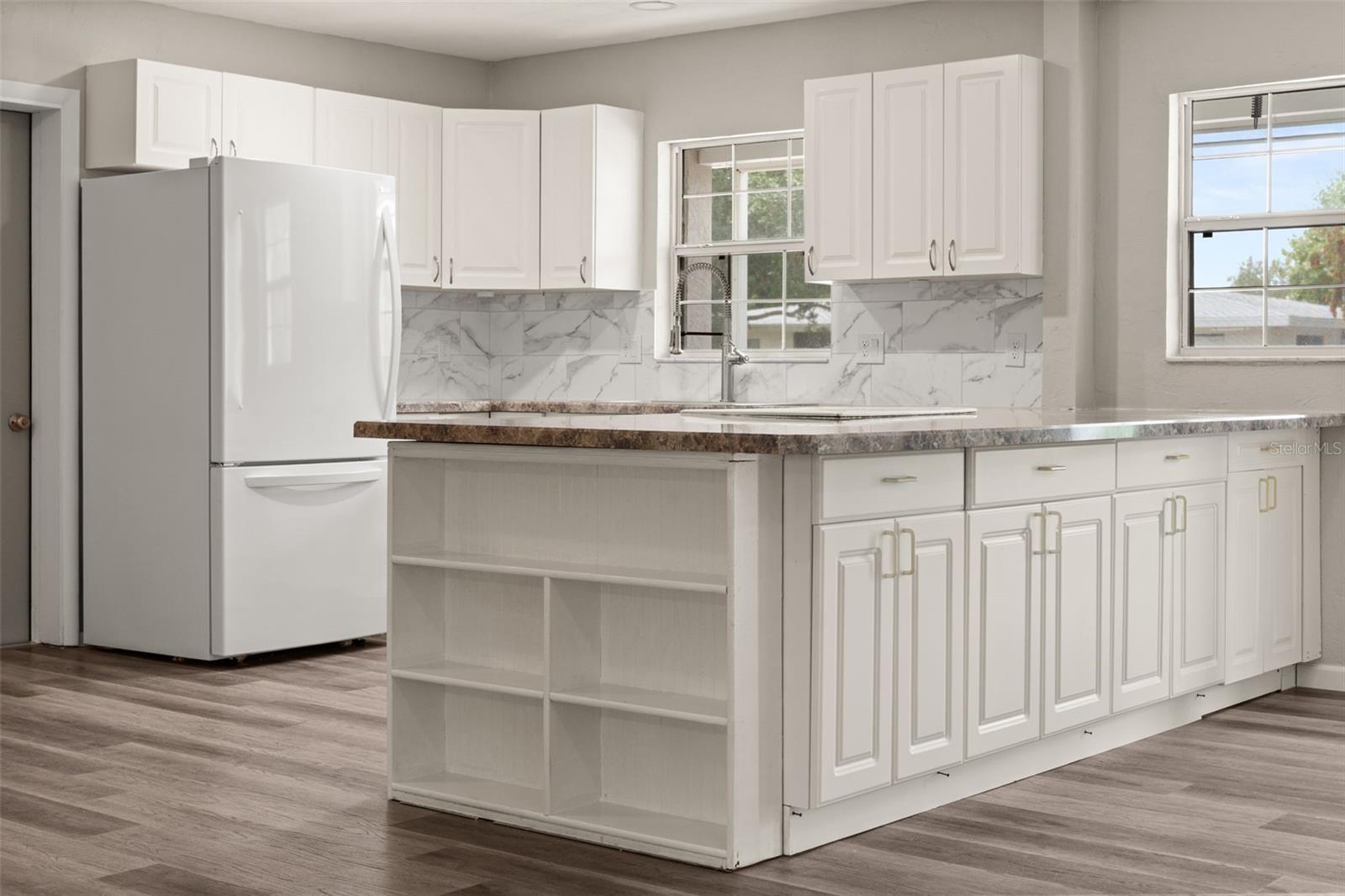 Image 13 of 63 For 5929 Murdock Avenue