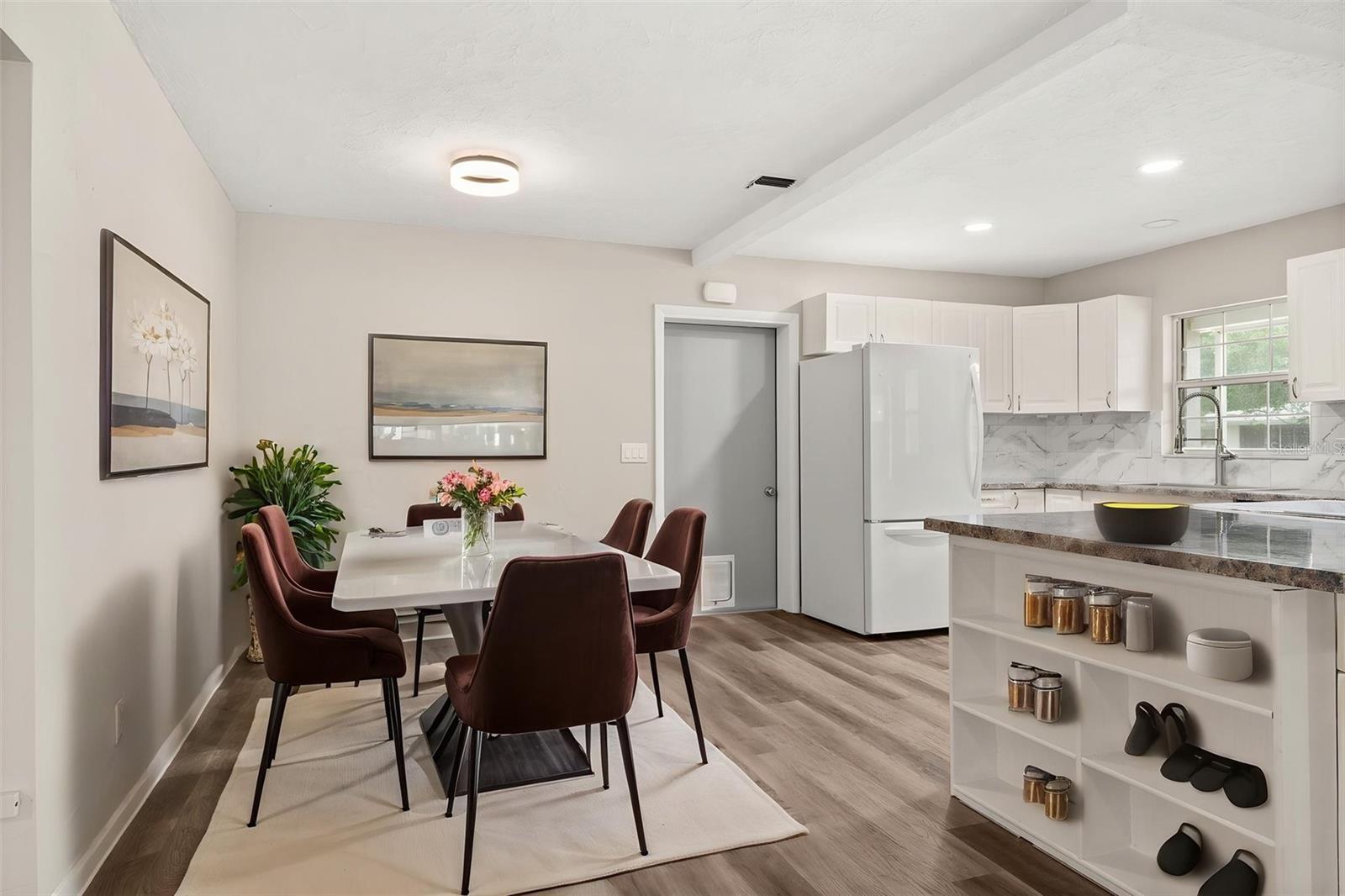 Image 19 of 63 For 5929 Murdock Avenue