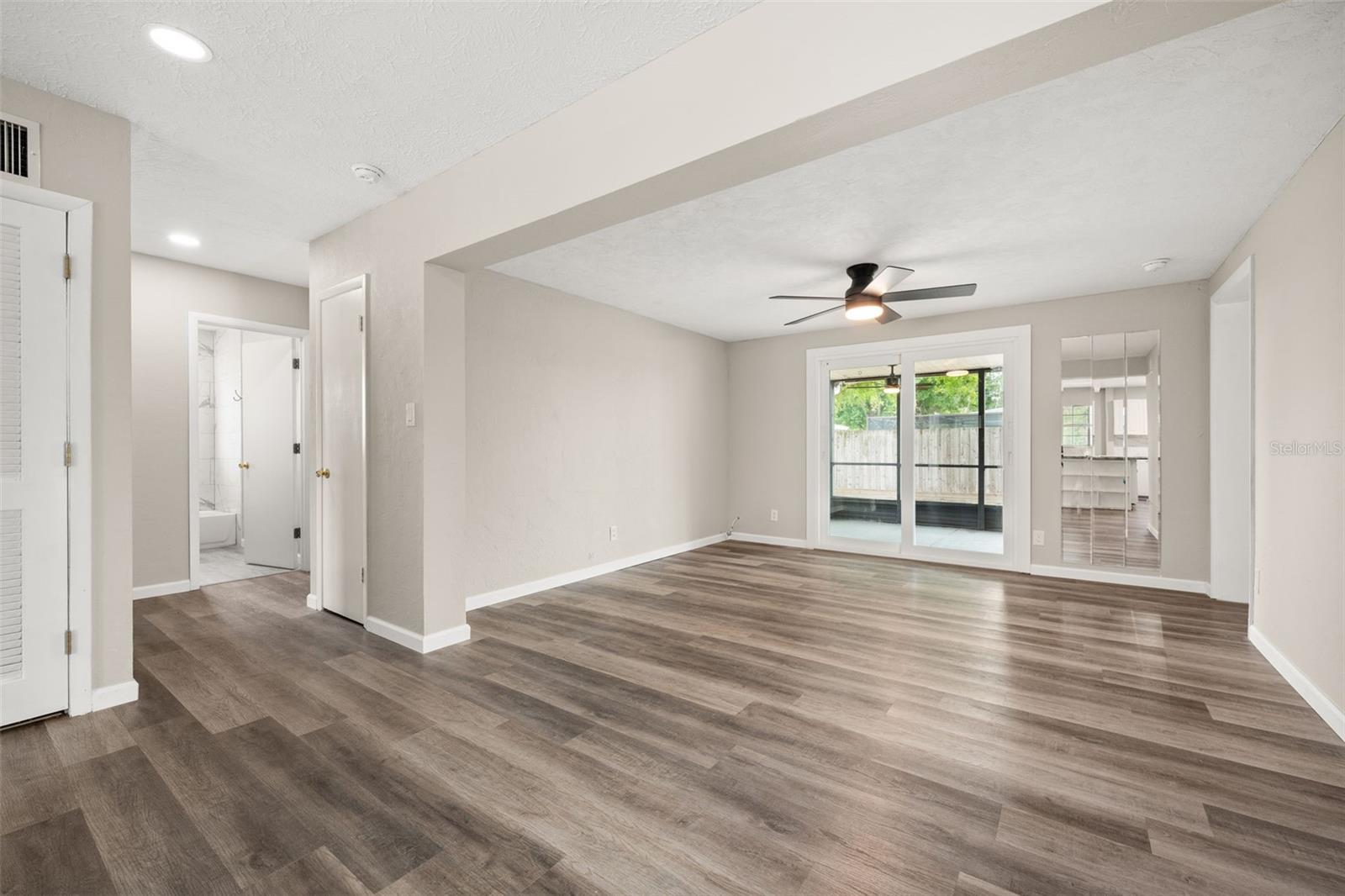 Image 20 of 63 For 5929 Murdock Avenue