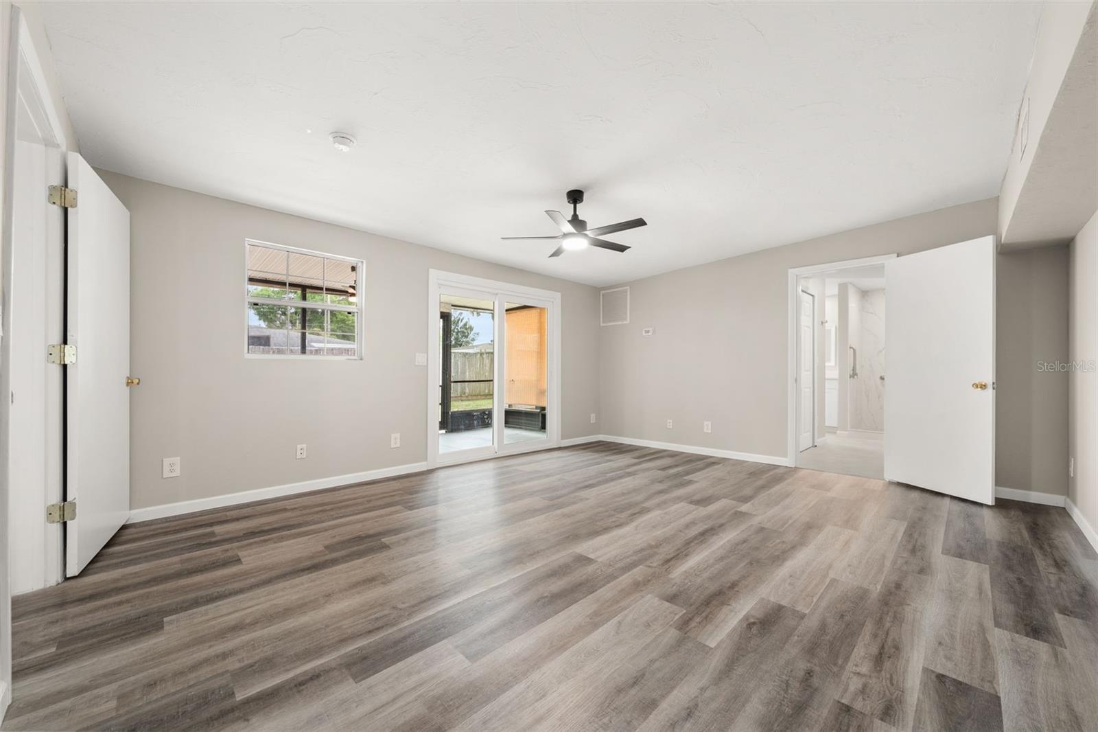 Image 21 of 63 For 5929 Murdock Avenue